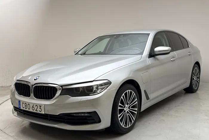 BMW 530e iPerformance Sedan, G30 (252hk)