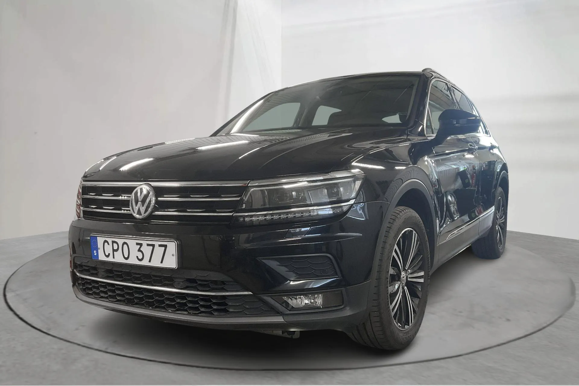 Presentation photo 1 of 16: VW Tiguan 2.0 TDI 4MOTION (190hk) - 111 930 km - Automatic - black - 2018