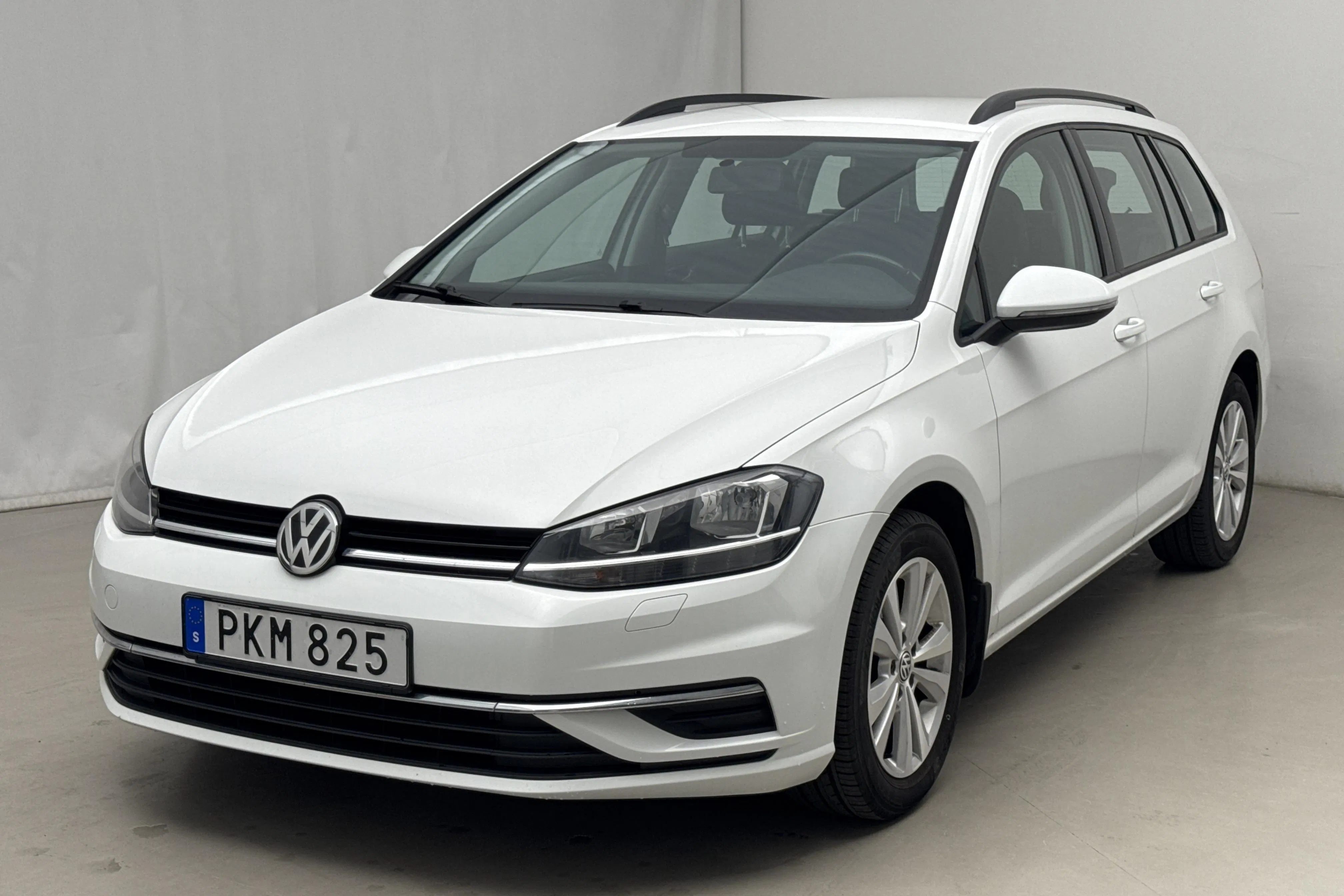 Presentation photo 1 of 16: VW Golf VII 1.0 TSI Sportscombi (110hk) - 112 590 km - Manual - white - 2017