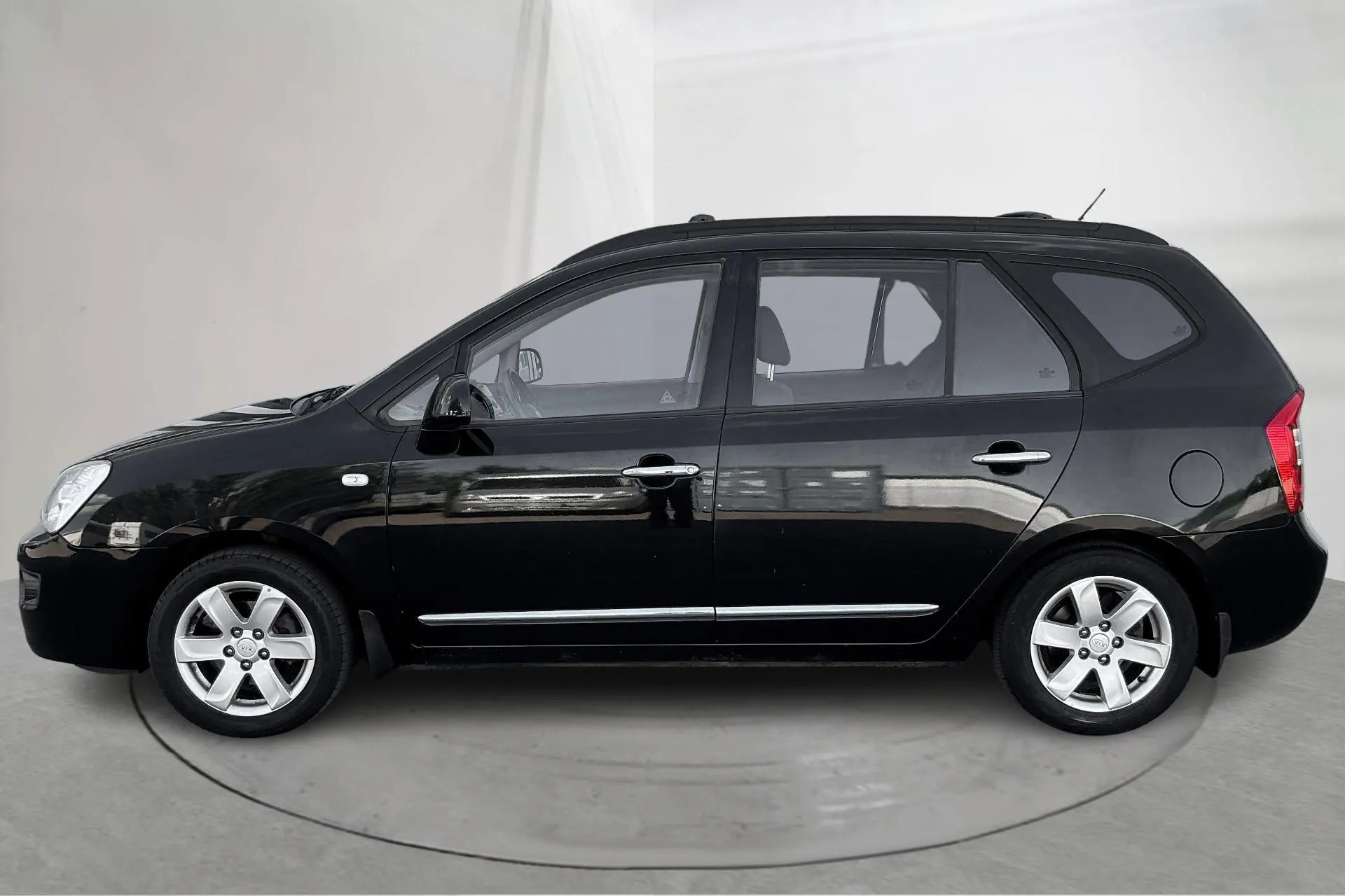 Presentation photo 2 of 14: KIA Carens 2.0 CRDi (140hk) - 152 110 km - Manual - black - 2008