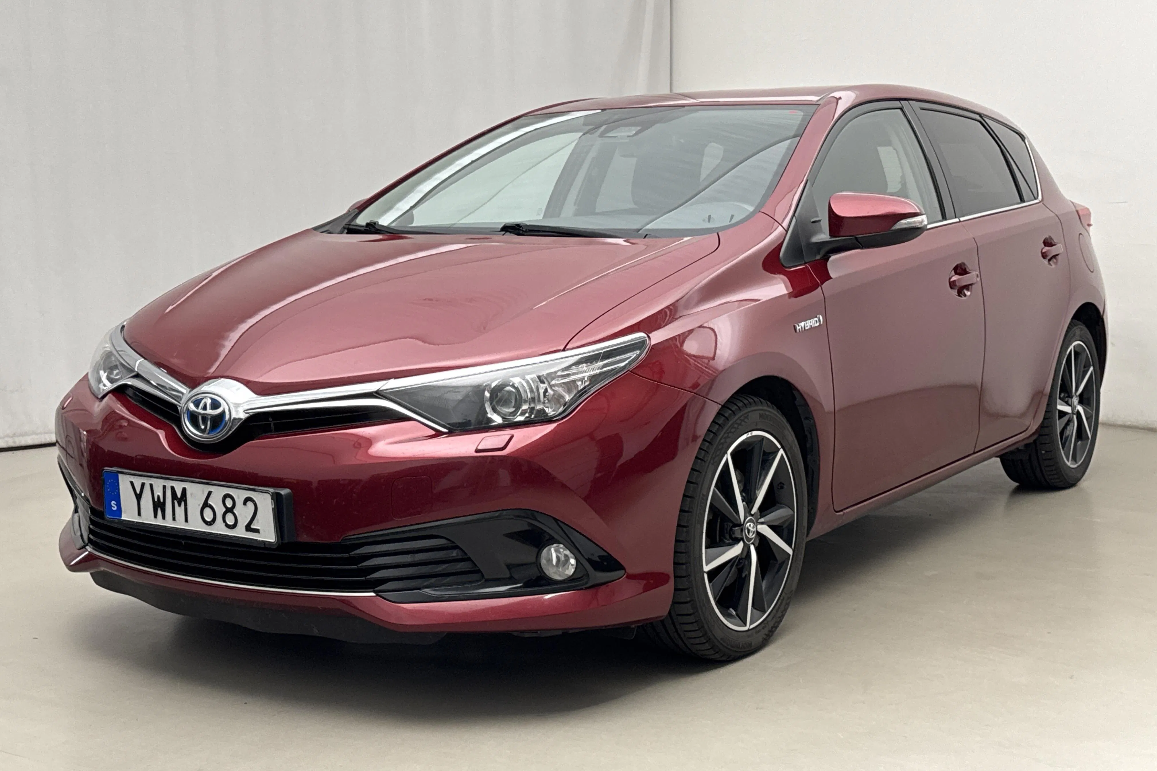Toyota Auris 1.8 HSD 5dr (99hk)