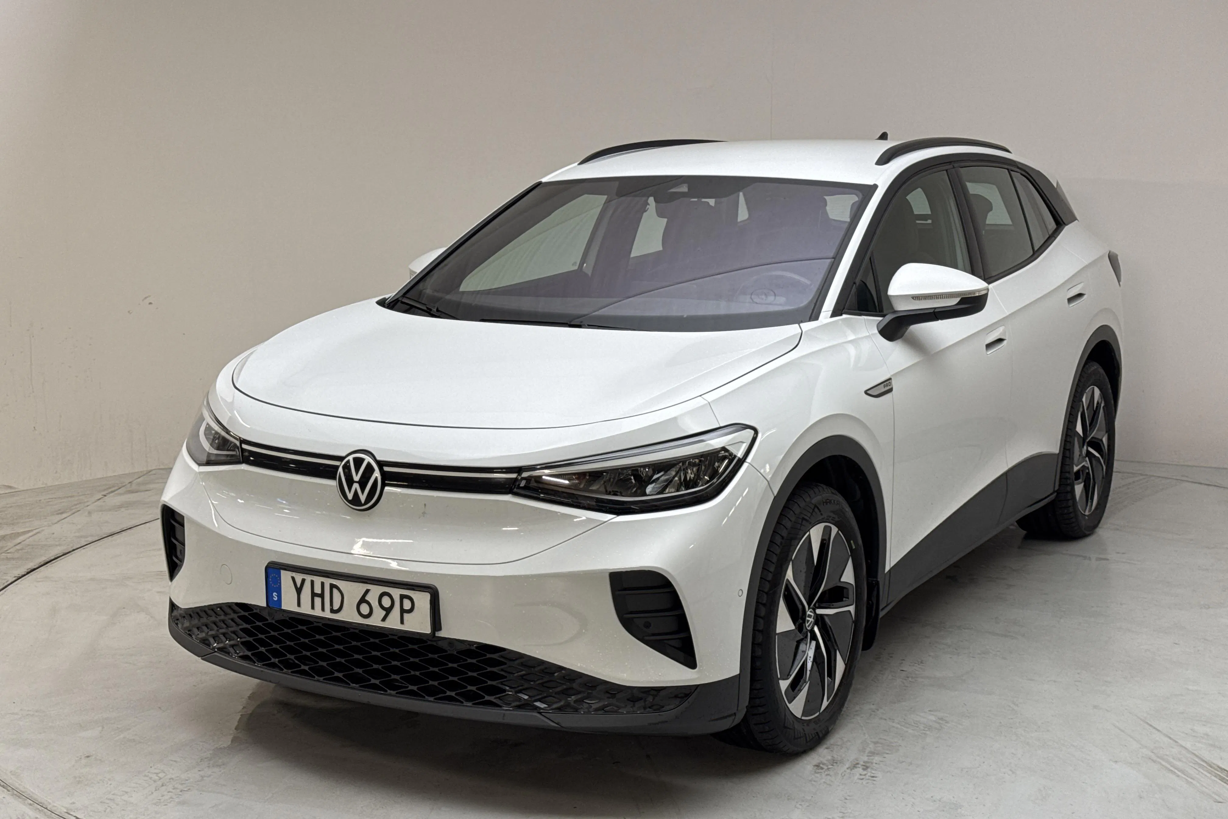 Presentation photo 1 of 15: VW ID.4 77kWh (204hk) - 129 990 km - Automatic - white - 2023