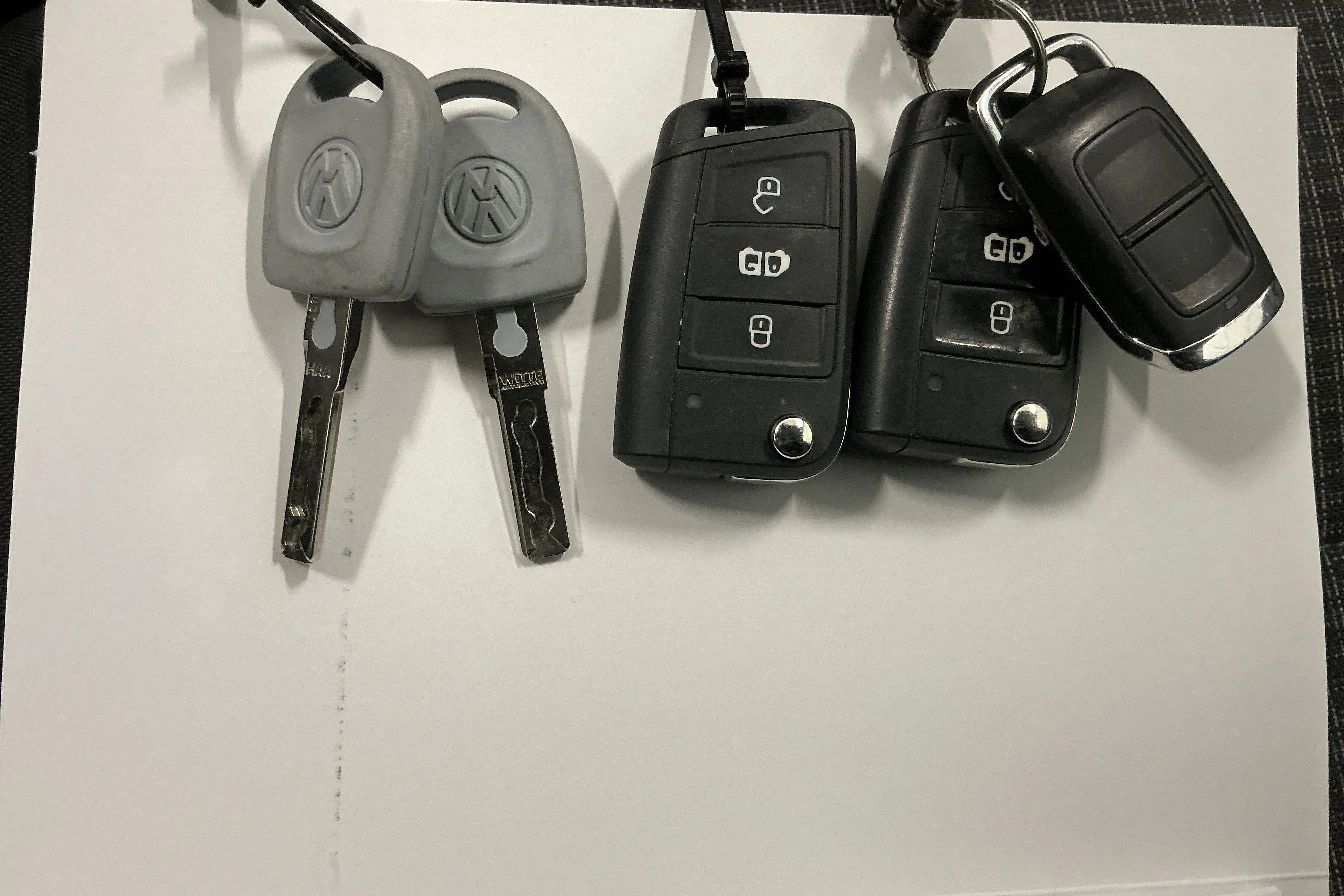 Presentationsfoto 16 av 16: VW Transporter T6.1 Skåp TDI (150hk) - 4 942 mil - Automat - vit - 2024