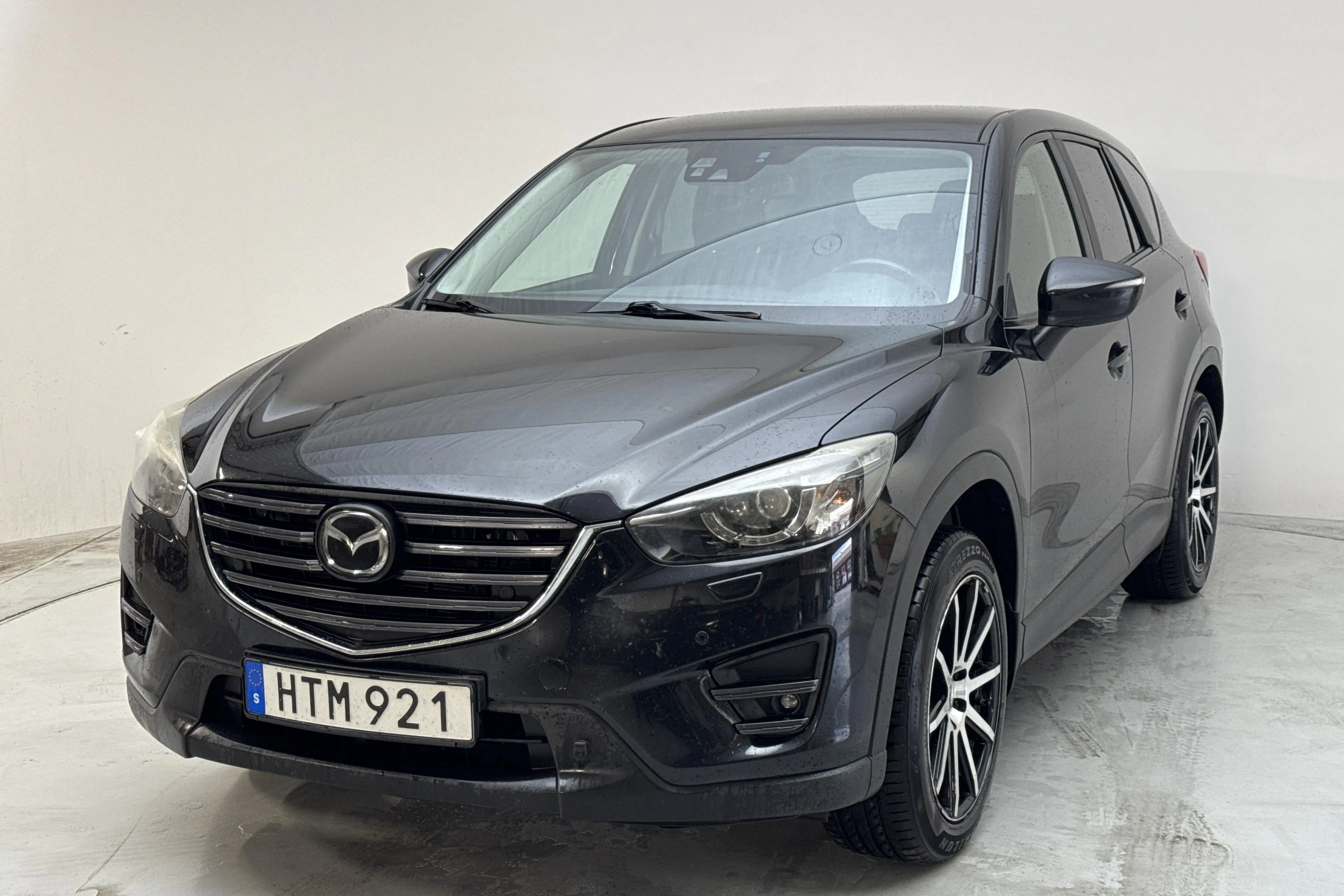 Presentationsfoto 1 av 16: Mazda CX-5 2.5 AWD (192hk) - 23 328 mil - Automat - svart - 2016
