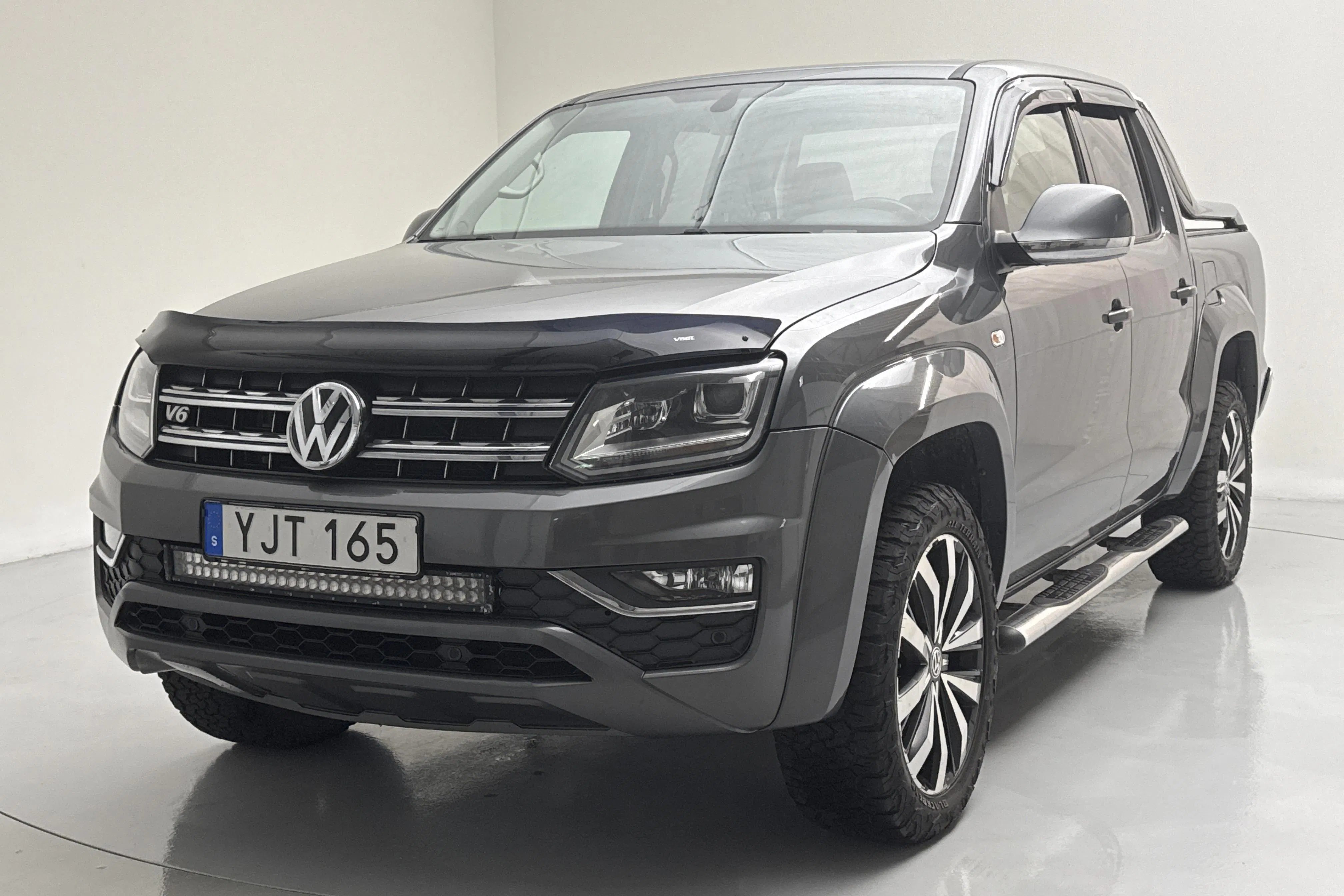 Presentationsfoto 1 av 16: VW Amarok 3.0 TDI 4motion (224hk) - 19 883 mil - Automat - grå - 2017
