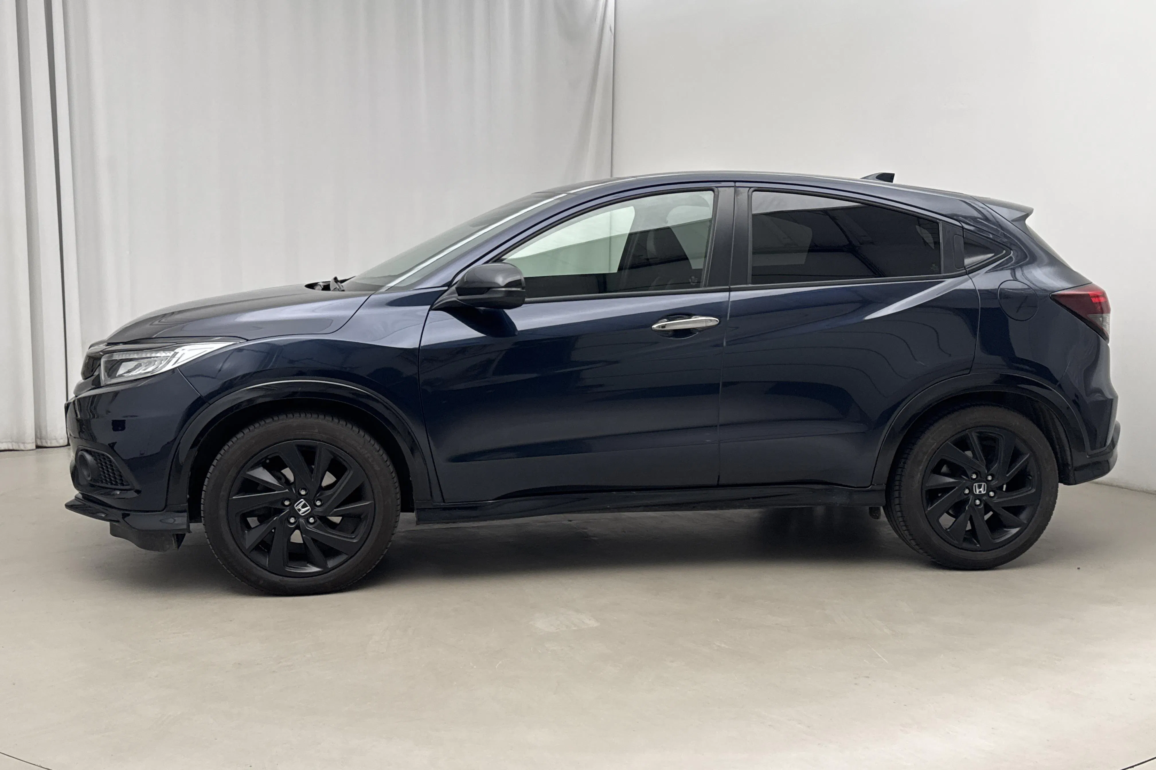 Presentationsfoto 2 av 14: Honda HR-V 1.5 i-VTEC (182hk) - 10 813 mil - Automat - Mörkblå - 2020