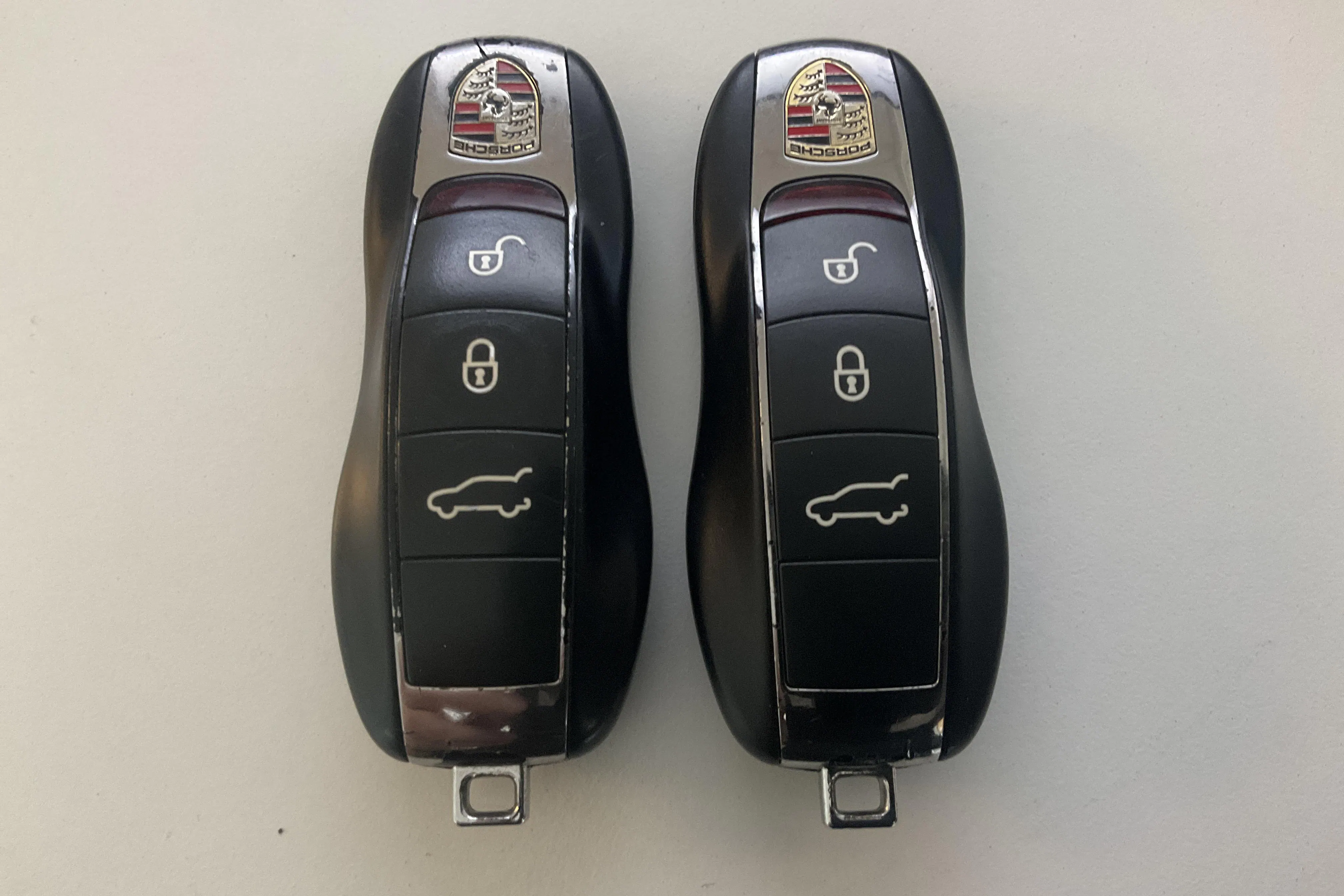 Presentation photo 17 of 17: Porsche Cayenne S Hybrid (333hk) - 129 020 km - Automatic - silver - 2014