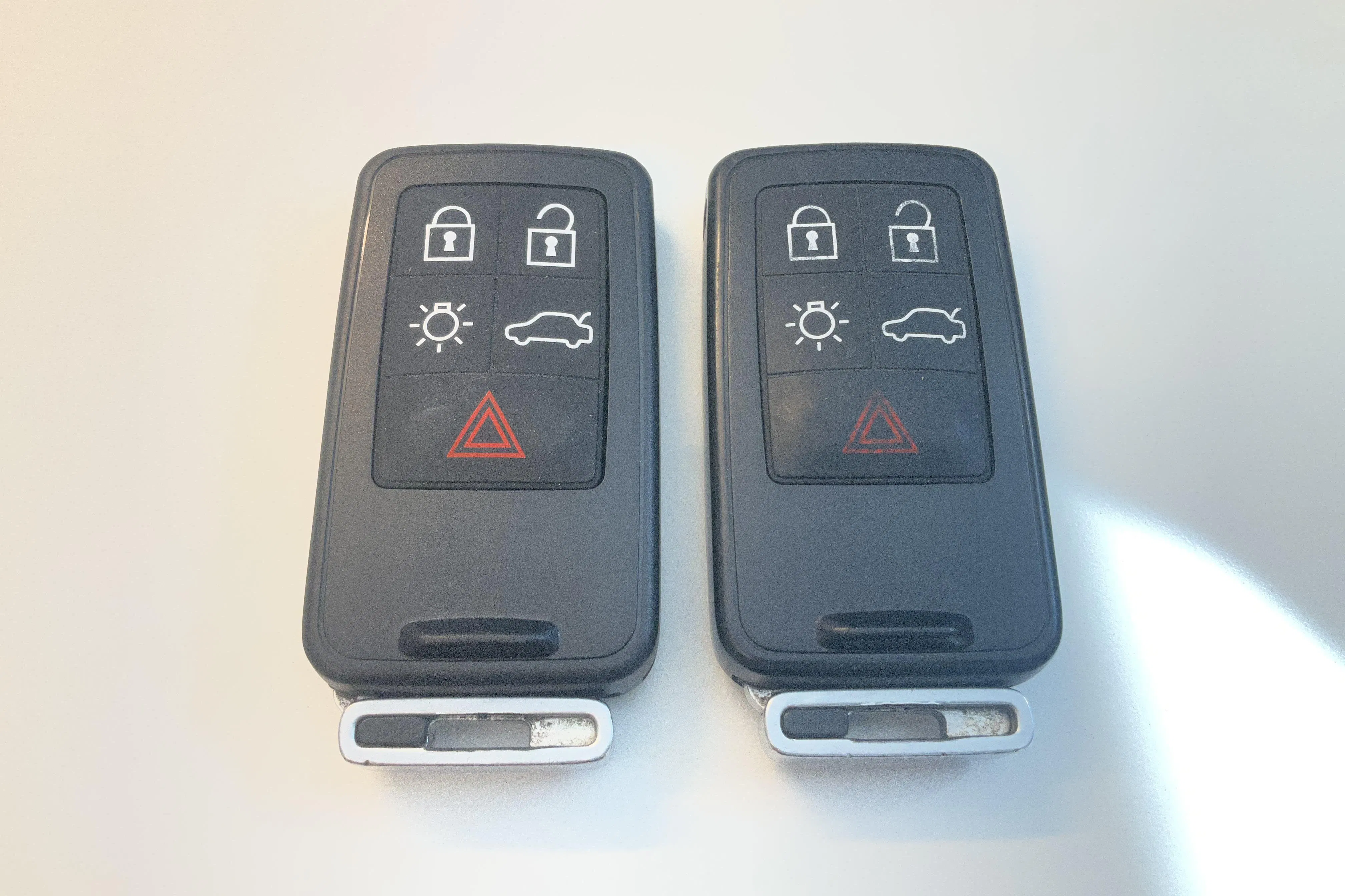 Presentationsfoto 13 av 13: Volvo V70 II 2.5FT (200hk) - 21 563 mil - Automat - vit - 2009