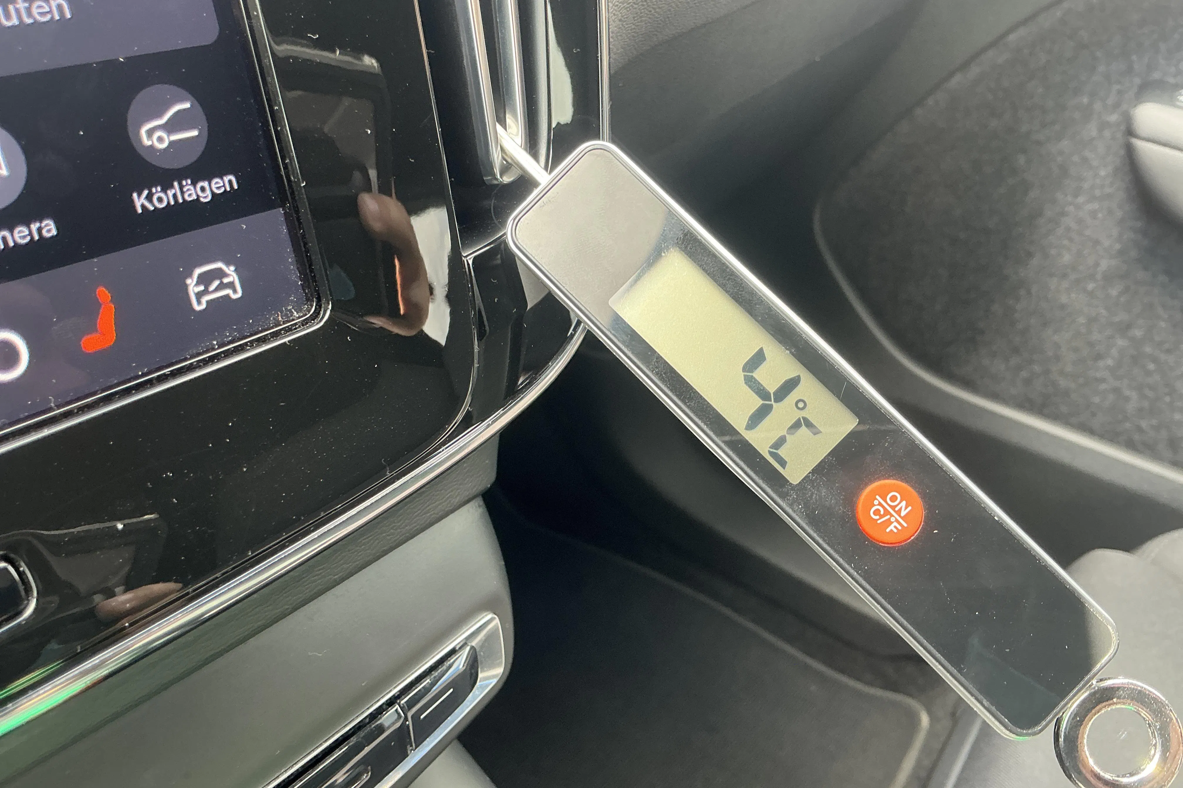 Presentation photo 24 of 24: Volvo XC40 P8 Recharge Twin AWD (408hk) - 70 570 km - Automatic - black - 2023