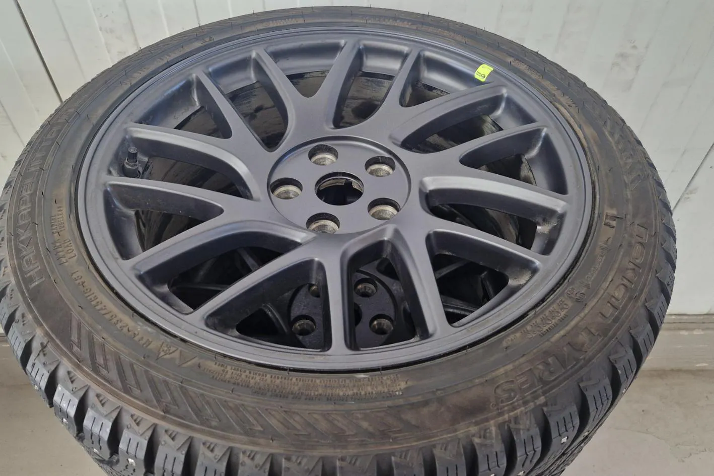 Presentationsfoto 20 av 20: Tesla Model 3 Long Range Dual Motor AWD - 3 386 mil - Automat - vit - 2024