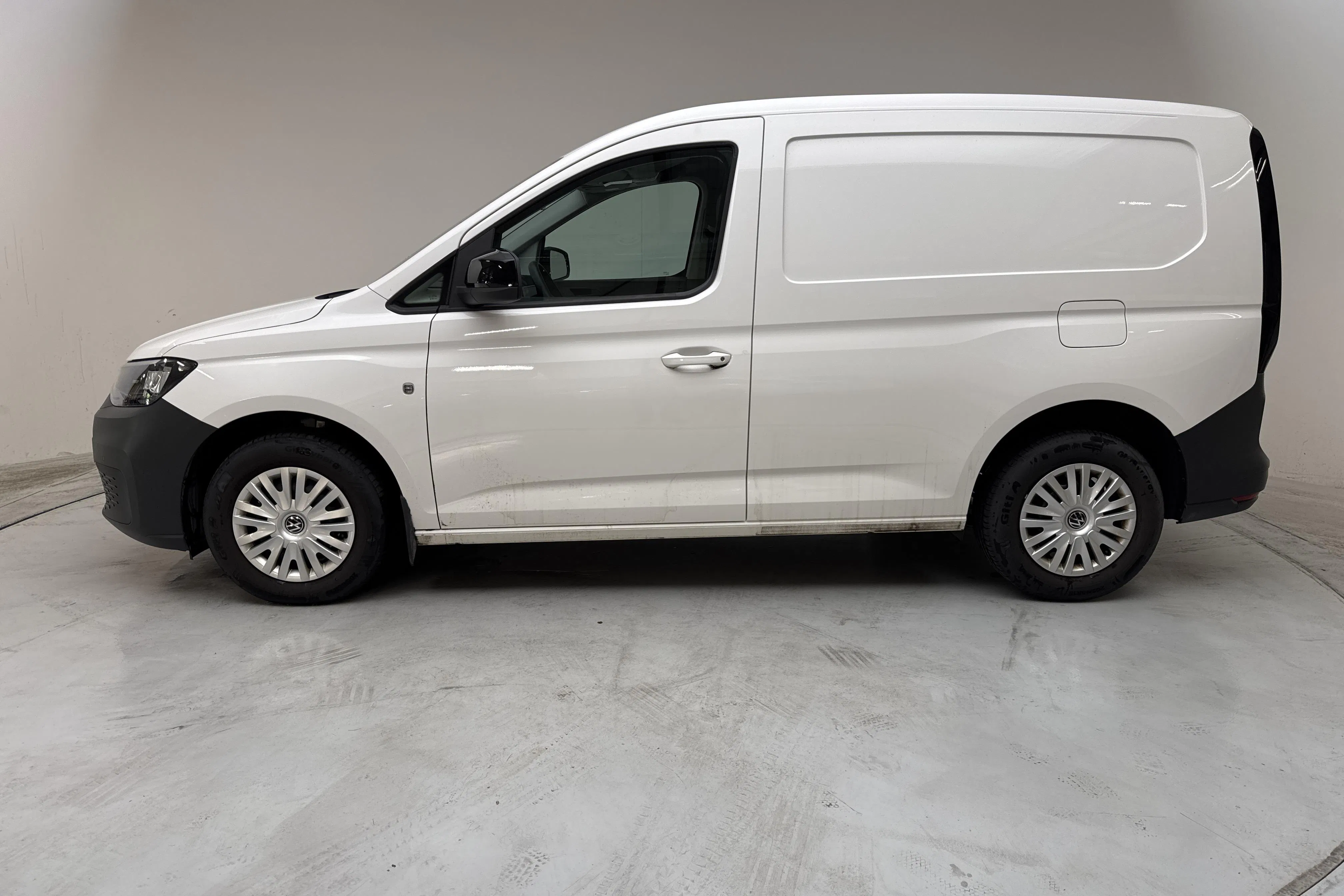 Presentation photo 2 of 10: VW Caddy Cargo 2.0 TDI Skåp (75hk) - 35 860 km - Manual - white - 2023