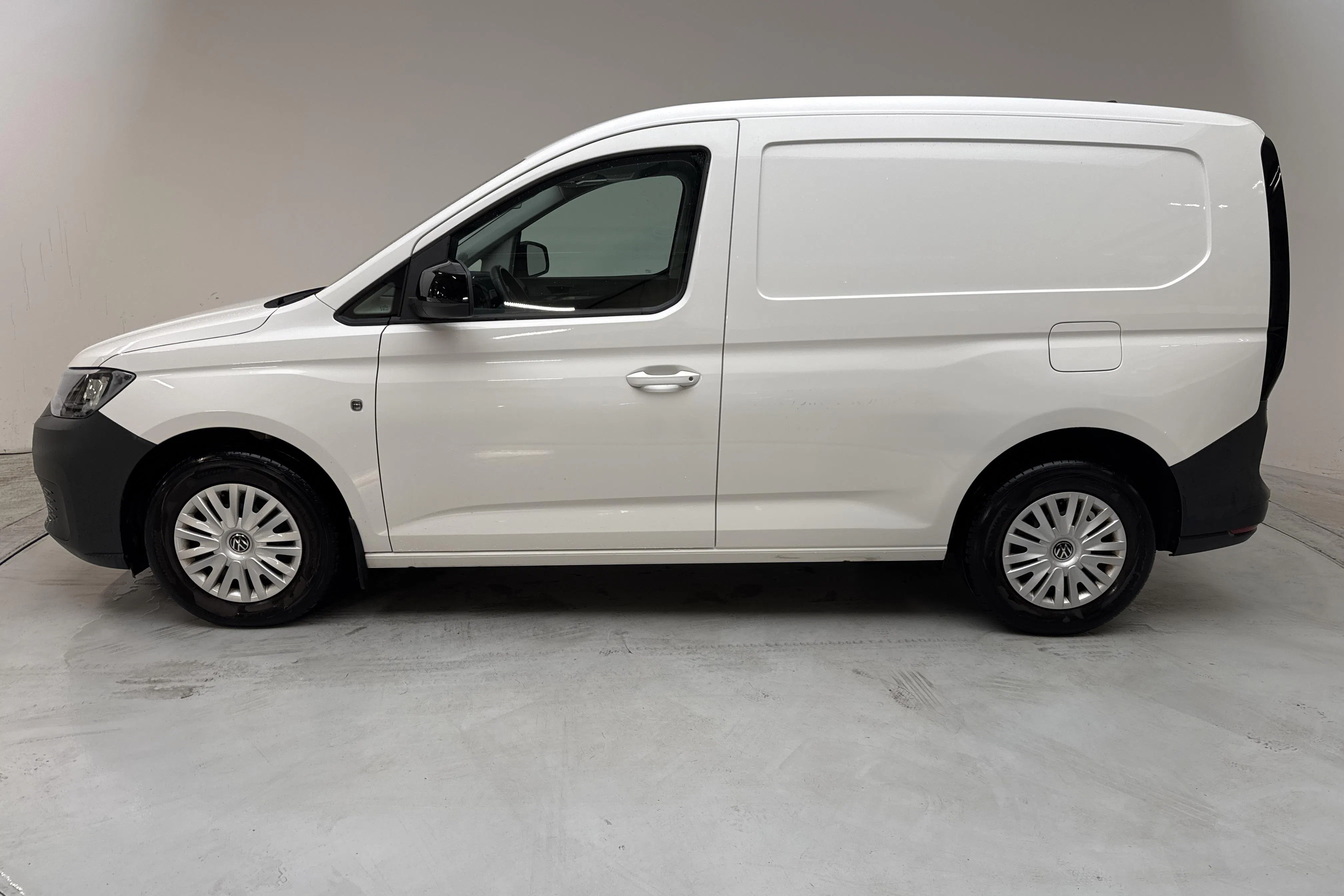 Presentation photo 2 of 12: VW Caddy Cargo 2.0 TDI Skåp (75hk) - 62 590 km - Manual - white - 2023