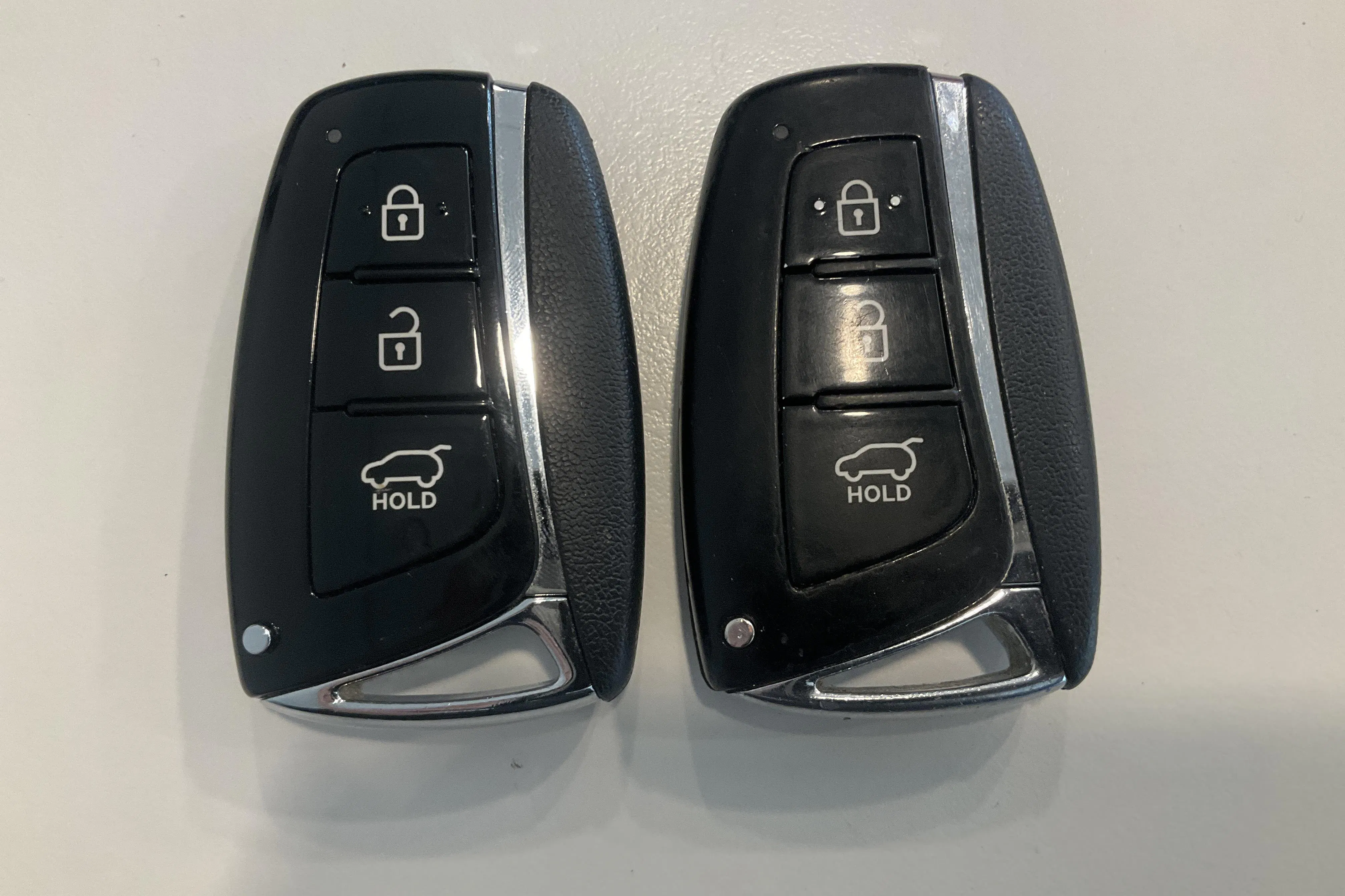 Presentationsfoto 18 av 18: Hyundai Santa Fé 2.2 CRDi-R 4WD (197hk) - 12 747 mil - Automat - silver - 2014