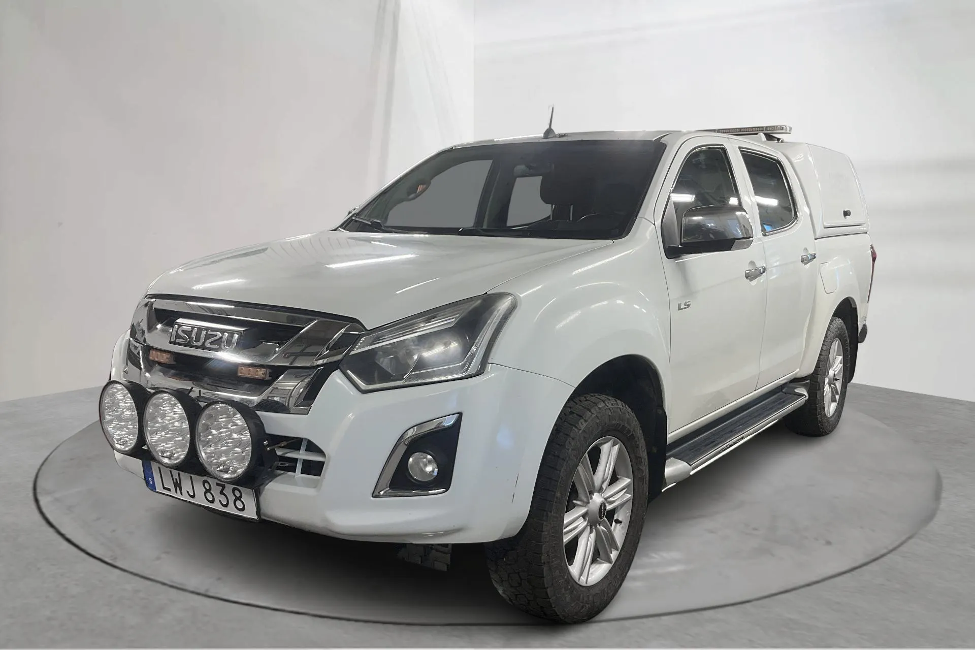 Presentationsfoto 1 av 16: Isuzu D-MAX 1.9 DDI 4WD (163hk) - 24 816 mil - Manuell - vit - 2018