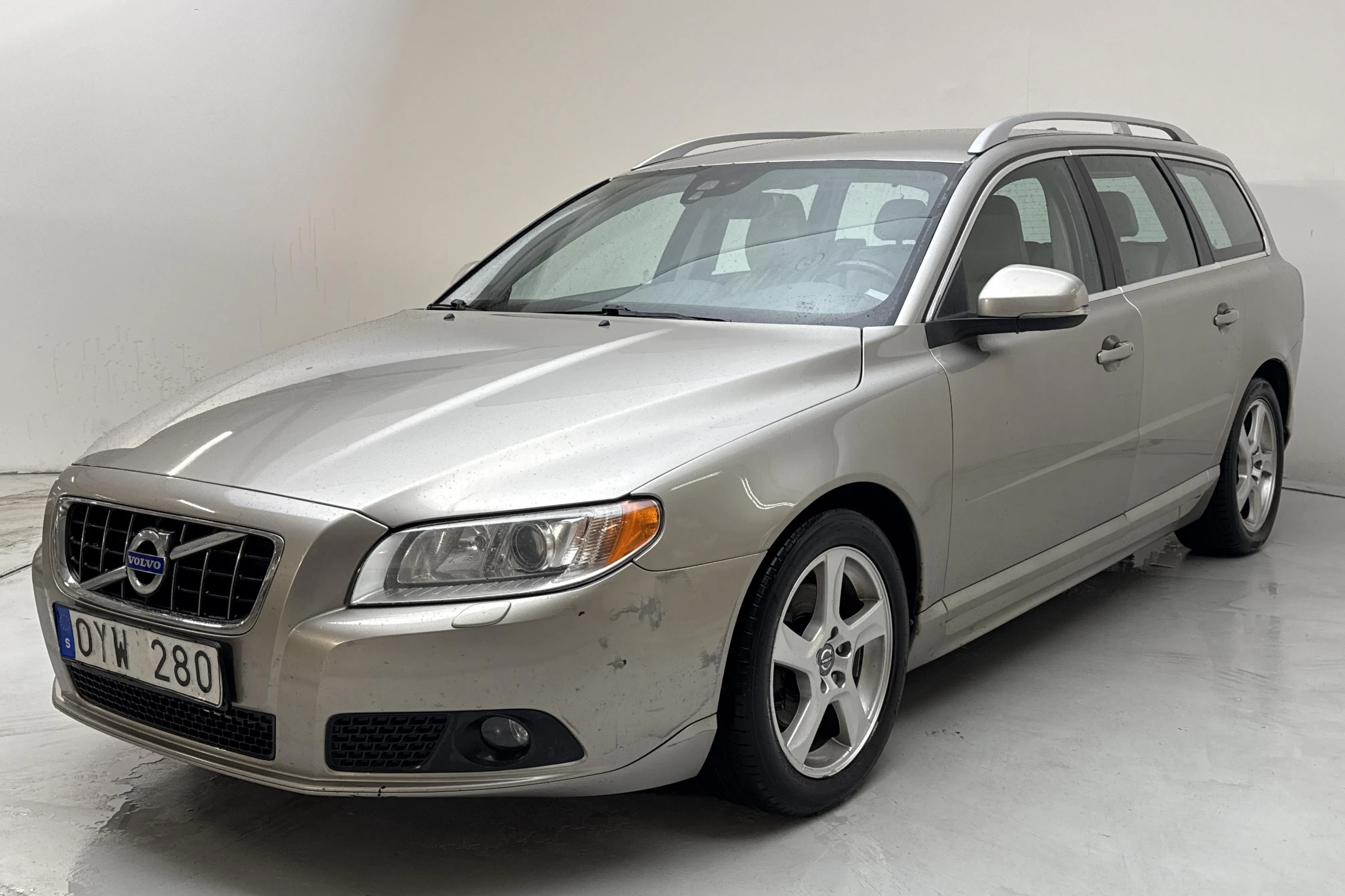 Presentationsfoto 1 av 12: Volvo V70 II 1.6D DRIVe (115hk) - 29 243 mil - Manuell - Ljusbrun - 2012