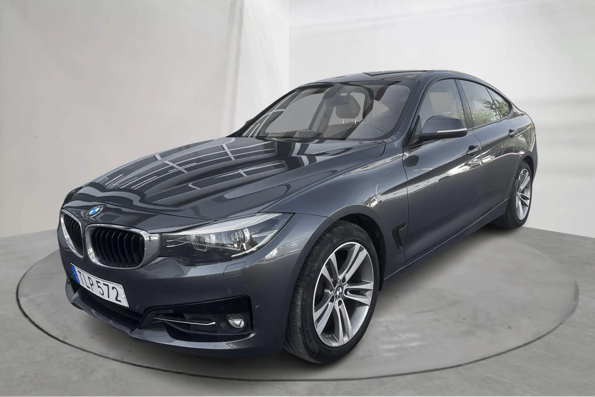 Presentationsfoto 1 av 14: BMW 320i GT xDrive, F34 (184hk) - 12 668 mil - Automat - grå - 2019