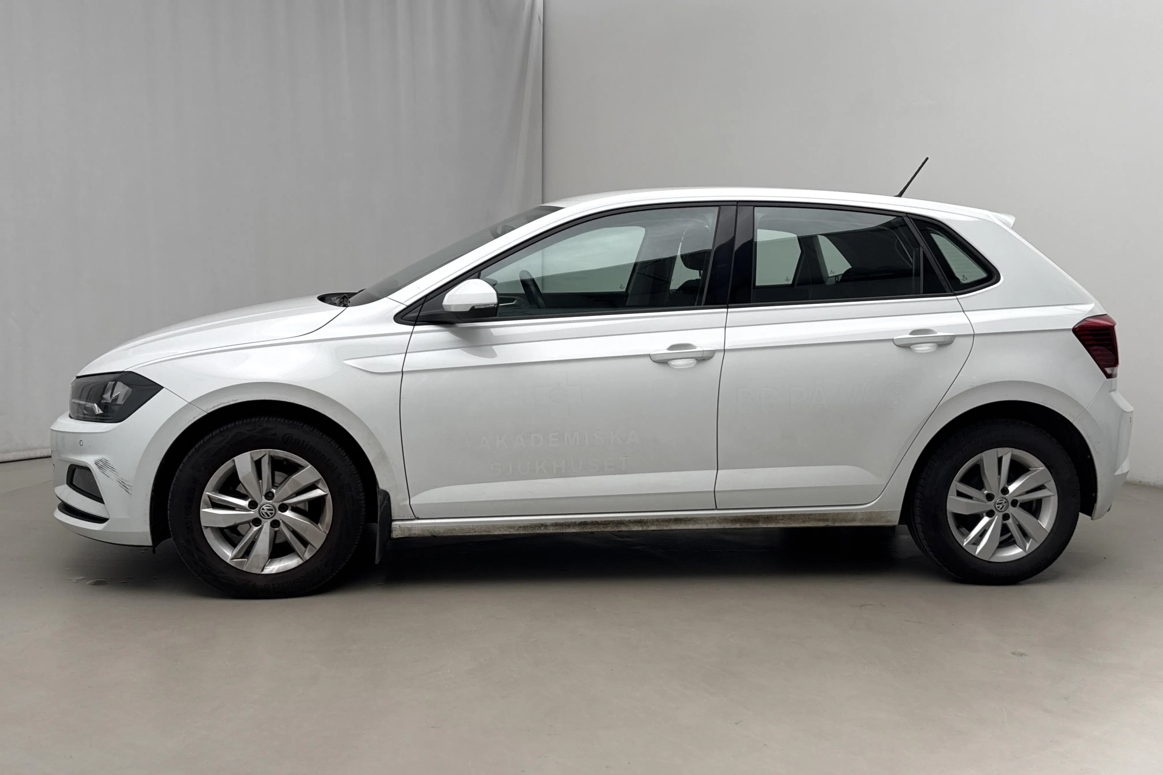 Presentation photo 2 of 15: VW Polo 1.0 TGI 5dr (90hk) - 68 950 km - Manual - white - 2020