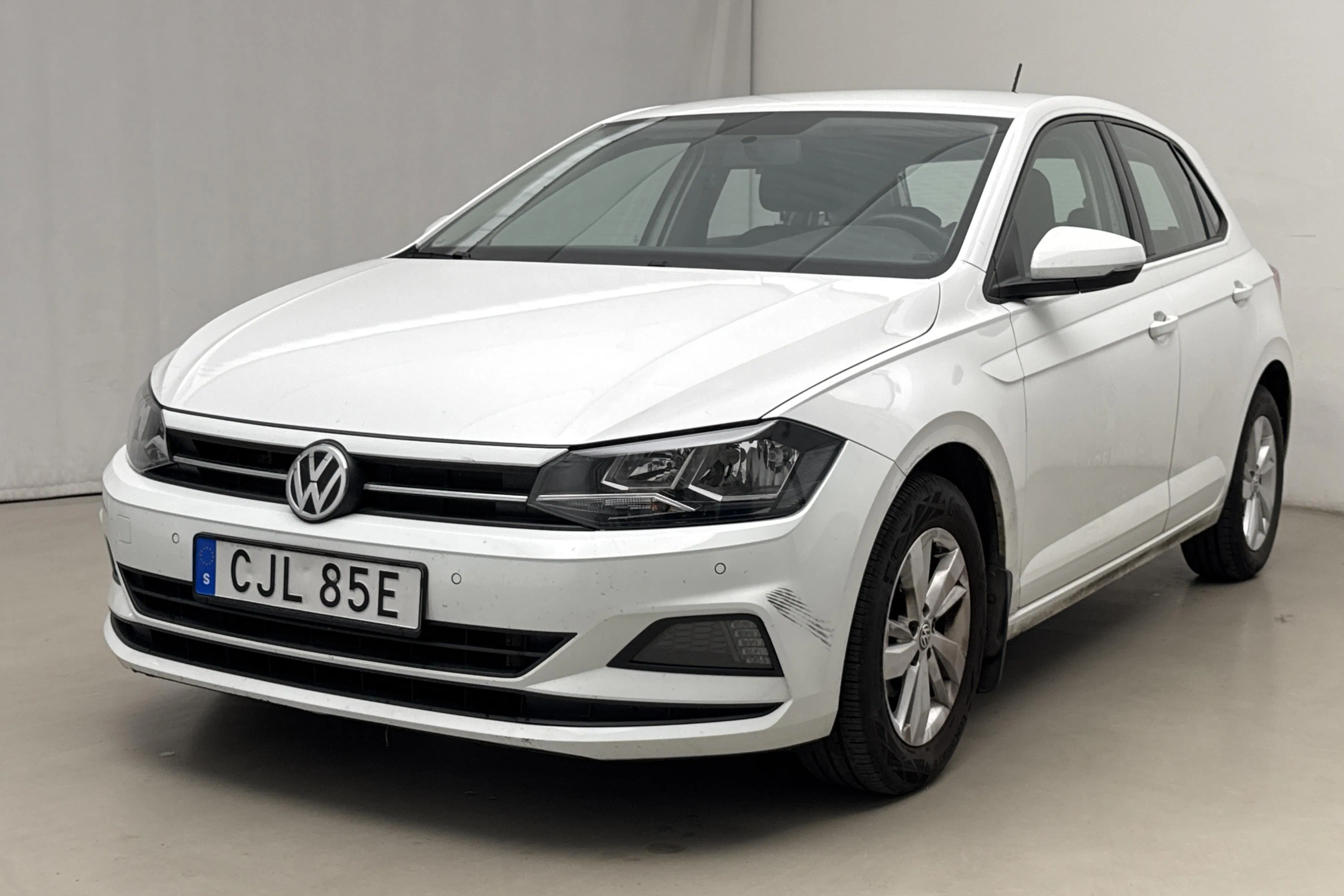 Presentation photo 1 of 15: VW Polo 1.0 TGI 5dr (90hk) - 68 950 km - Manual - white - 2020