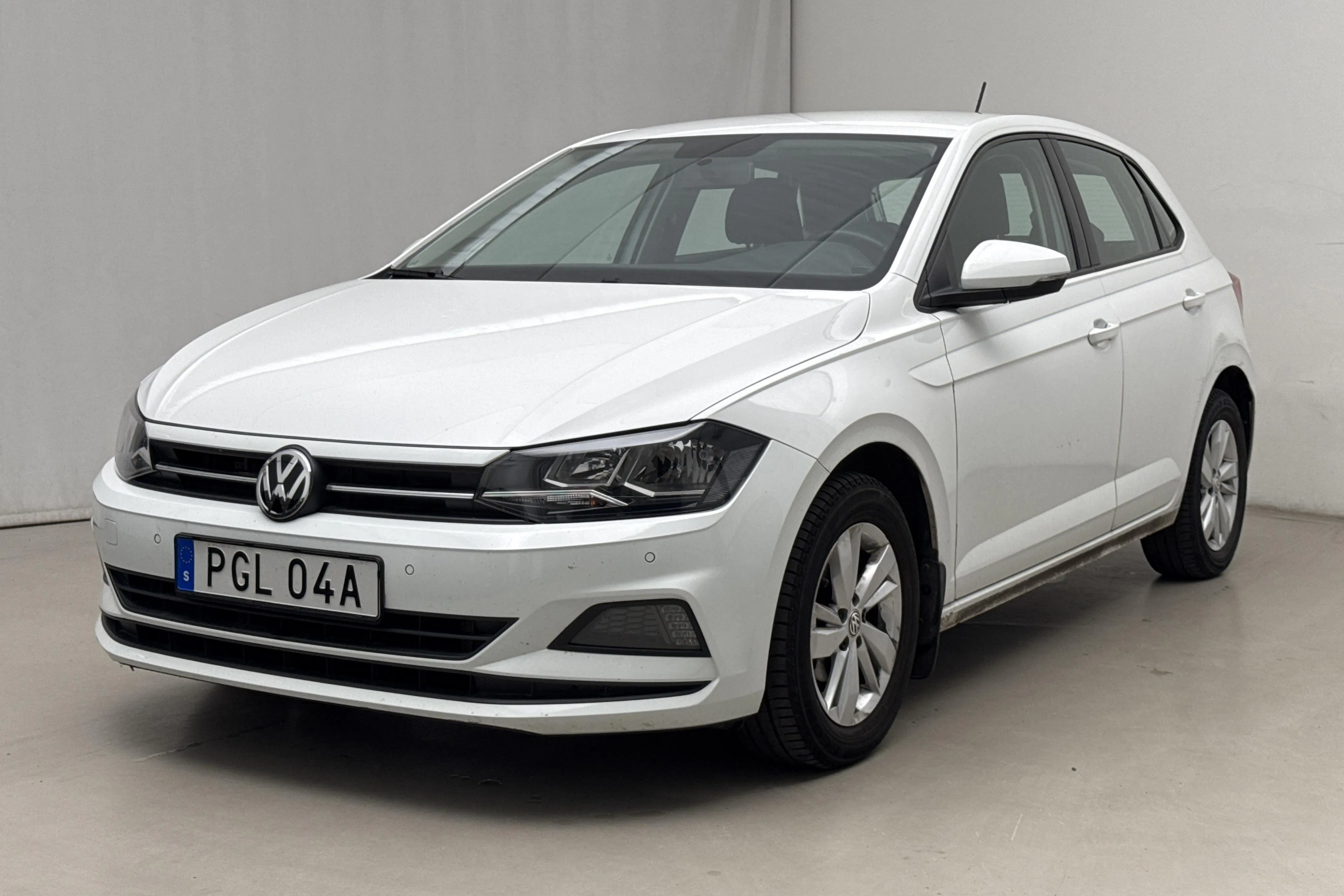 Presentation photo 1 of 15: VW Polo 1.0 TGI 5dr (90hk) - 68 950 km - Manual - white - 2020