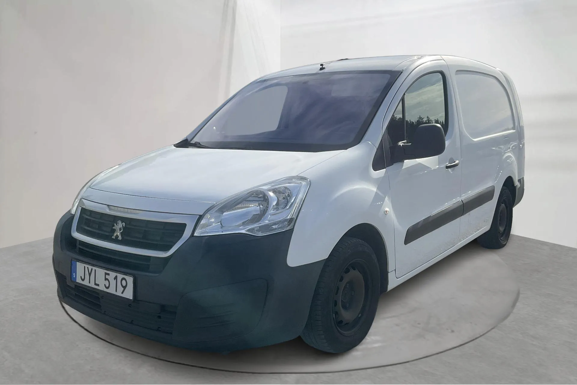 Presentation photo 1 of 12: Peugeot Partner 1.6 BlueHDI Skåp (100hk) - 100 580 km - Automatic - white - 2015