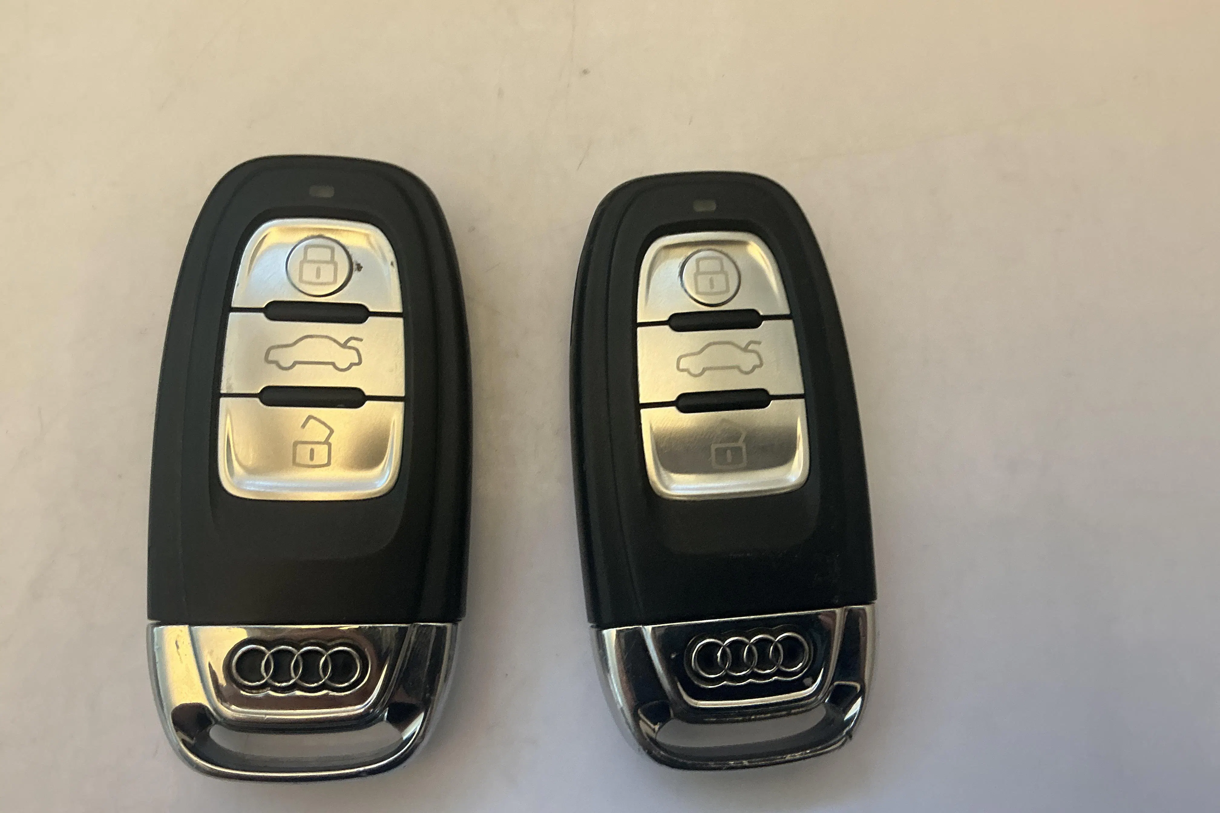 Presentationsfoto 12 av 12: Audi A6 2.0 TDI Avant (177hk) - 16 696 mil - Automat - vit - 2014