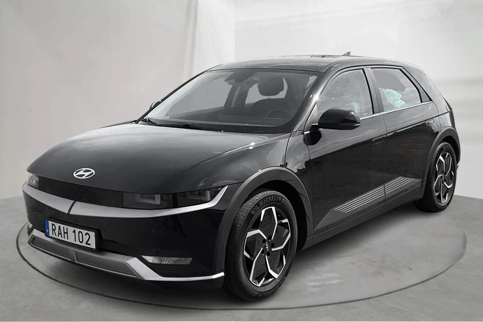 Hyundai IONIQ 5 73kWh 229 л.с.