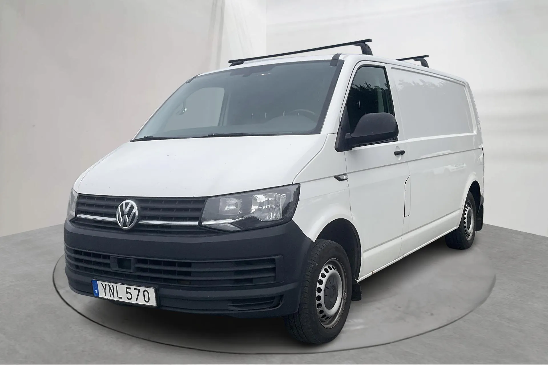 Presentation photo 1 of 11: VW Transporter T6 2.0 TDI BMT Skåp (102hk) - 192 370 km - Manual - white - 2018