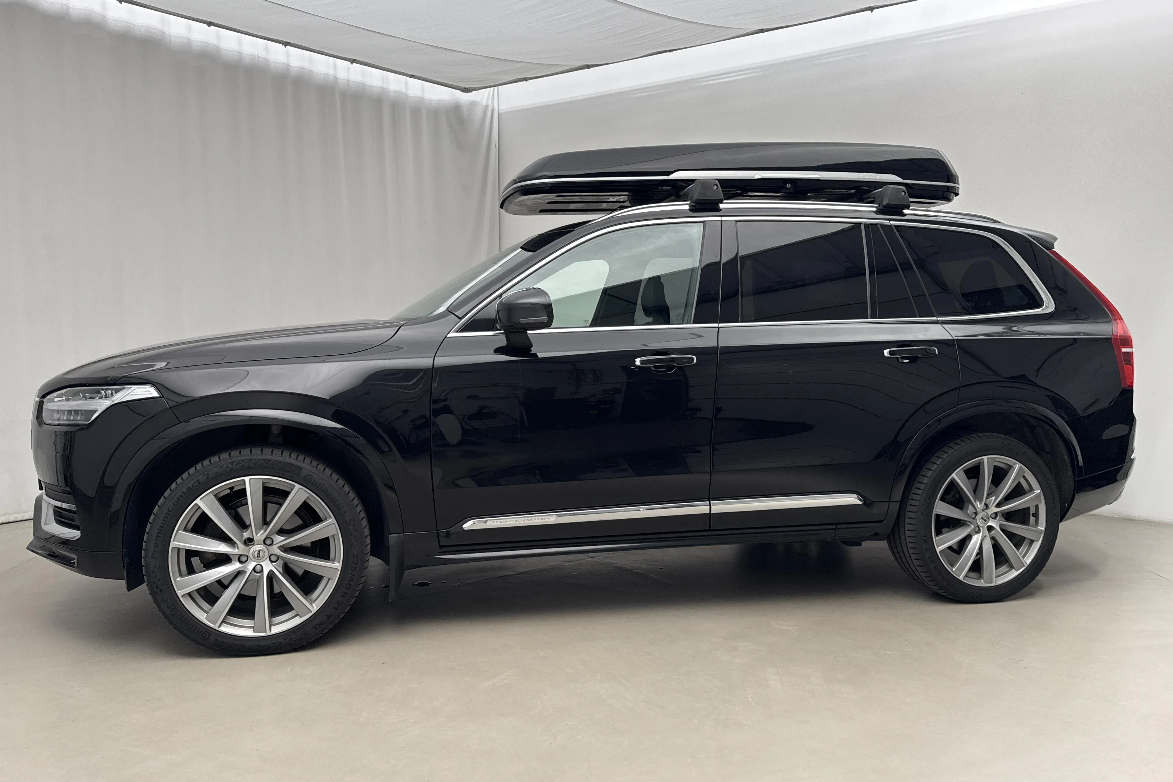 Presentationsfoto 2 av 25: Volvo XC90 B5 Mildhybrid, Diesel AWD (235hk) - 19 908 mil - Automat - svart - 2020