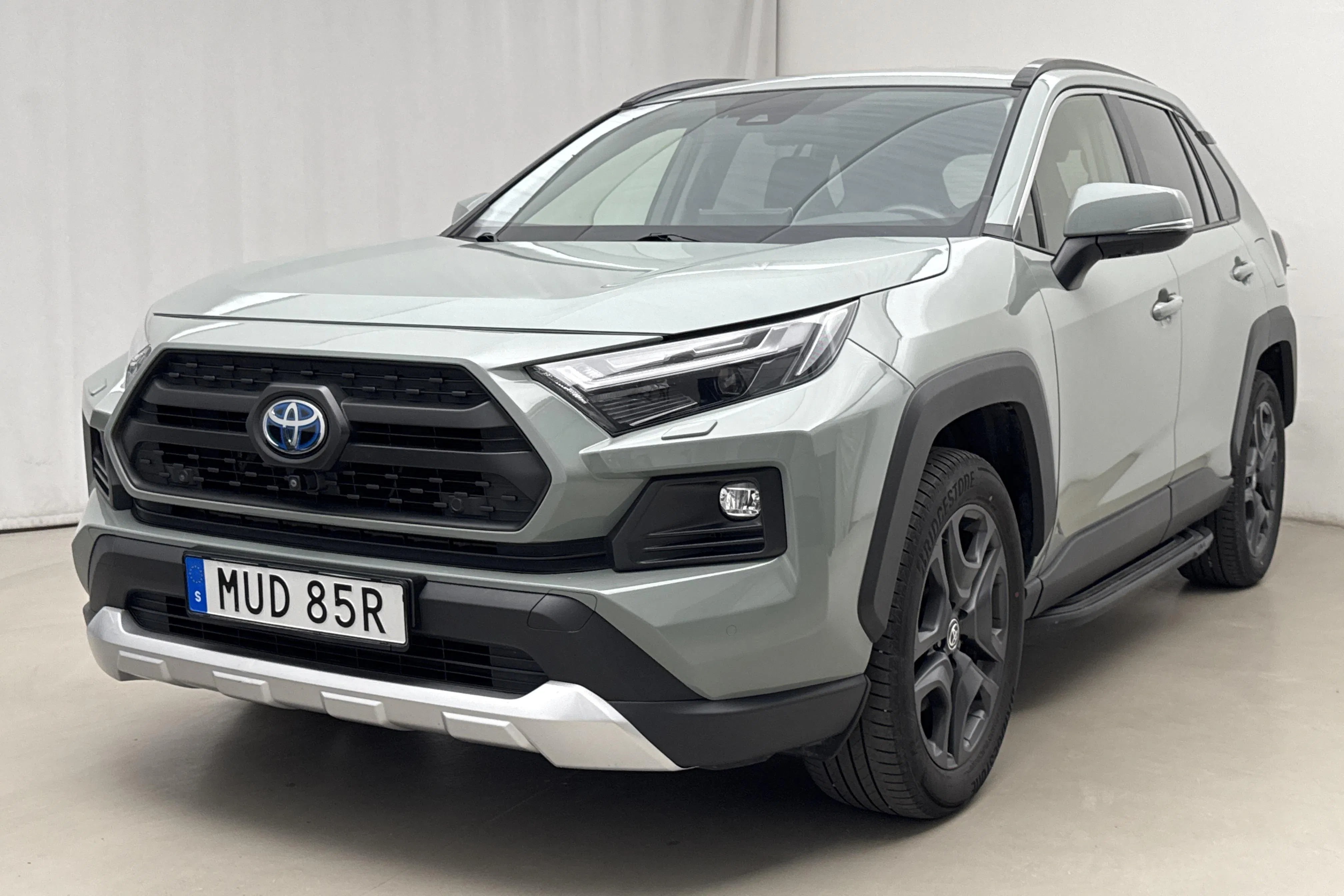 Presentation photo 1 of 18: Toyota RAV4 2.5 HSD AWD (222hk) - 89 500 km - Automatic - green - 2022