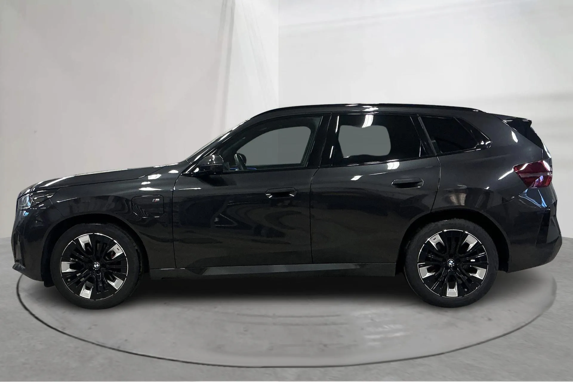 Presentation photo 2 of 18: BMW X3 30e xDrive, G45 (299hk) - 36 480 km - Automatic - gray - 2025