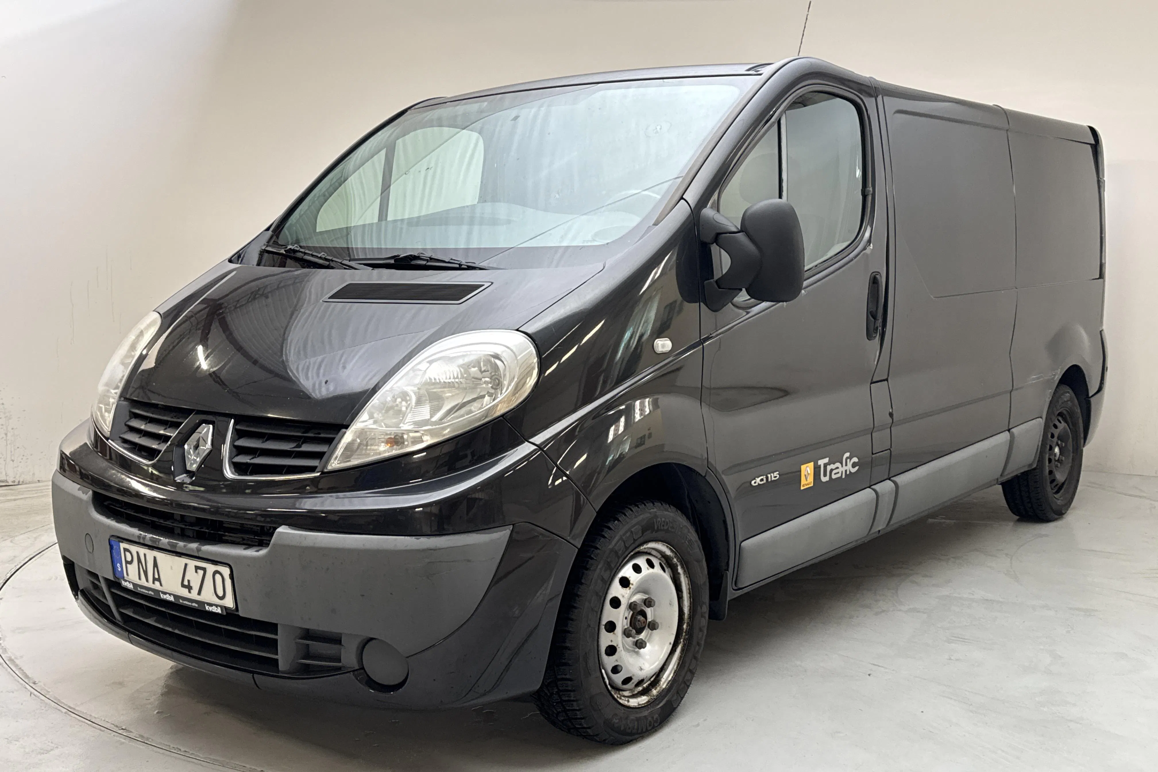 Presentationsfoto 1 av 12: Renault Trafic 2.0 dCi Skåp (115hk) - 21 741 mil - Manuell - svart - 2013