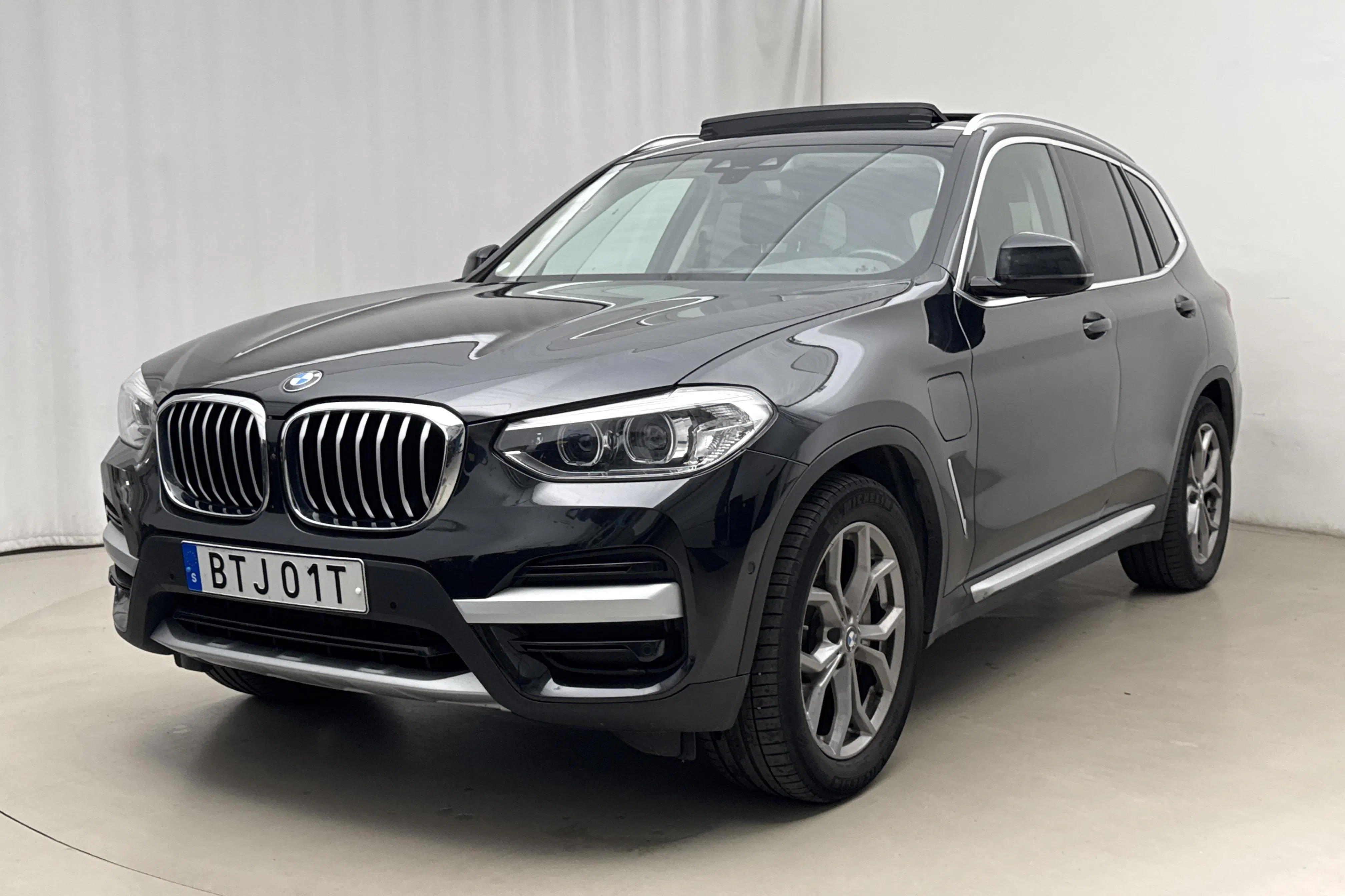 Presentation photo 1 of 24: BMW X3 xDrive30e, G01 (292hk) - 75 980 km - Automatic - black - 2021