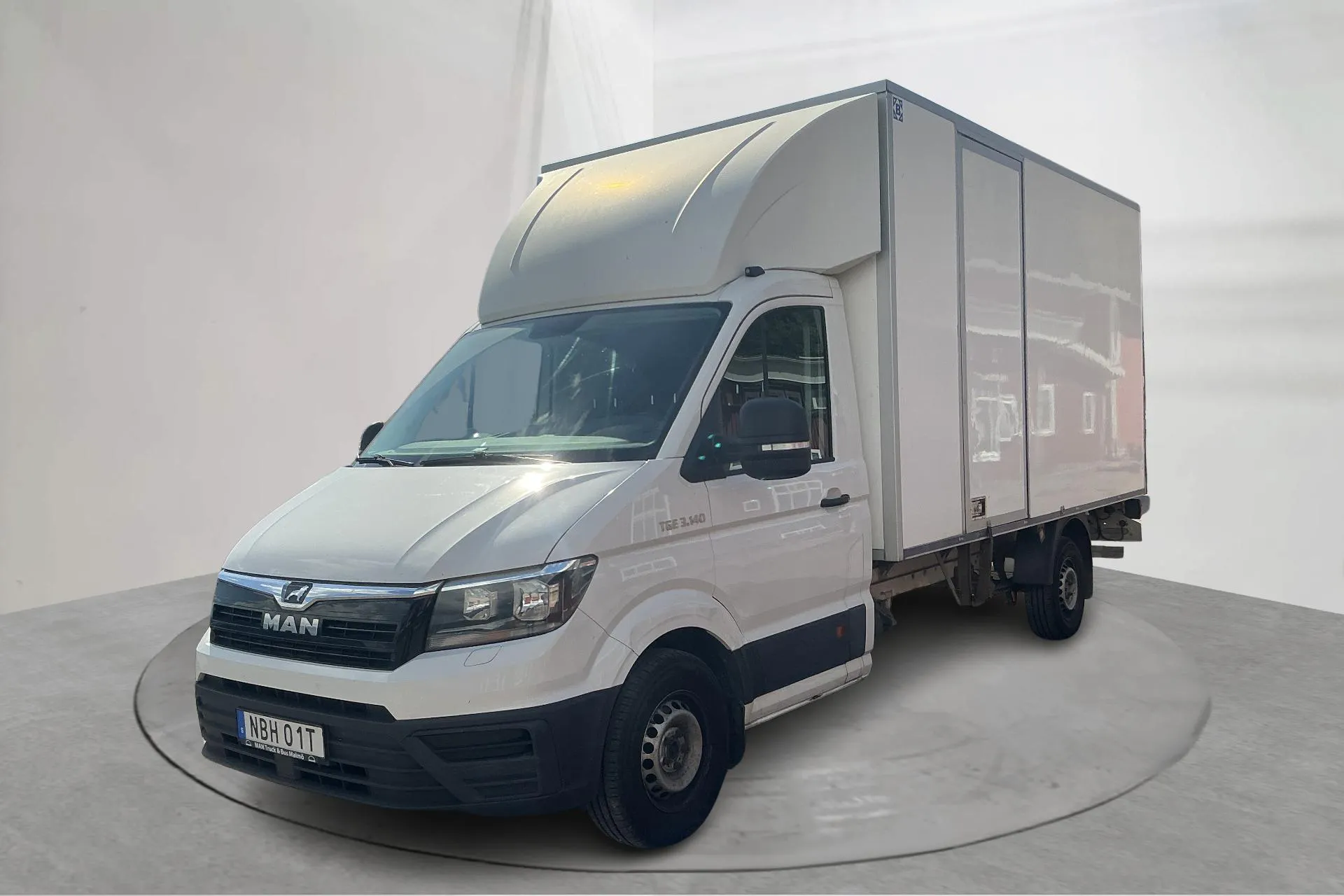 Presentation photo 1 of 11: MAN TGE SZN1E TGE 2.0 TDI Volymskåp (140hk) - 142 390 km - Automatic - white - 2019