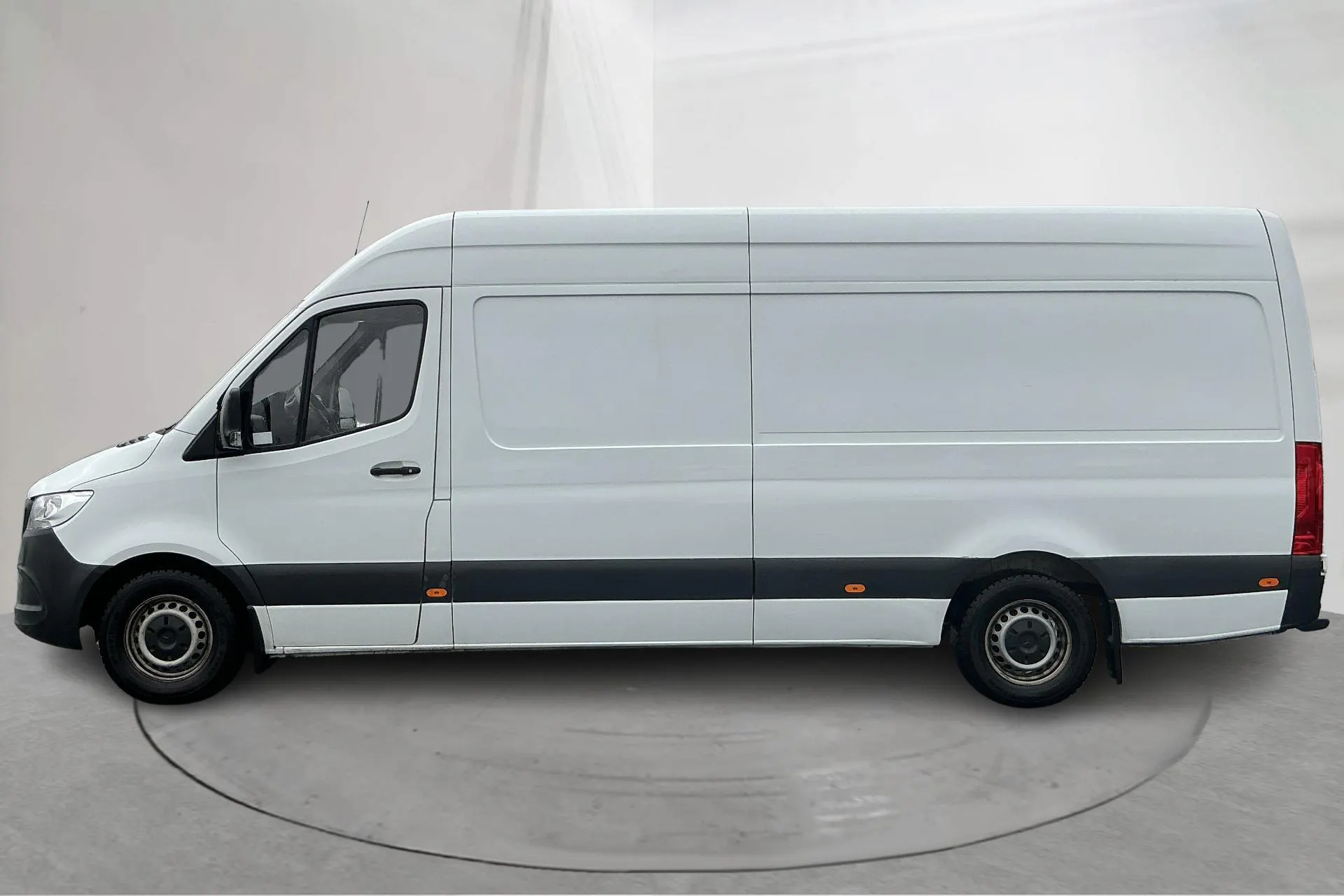 Presentation photo 2 of 14: Mercedes Sprinter 316 CDI Skåp RWD (163hk) - 135 600 km - Automatic - white - 2019