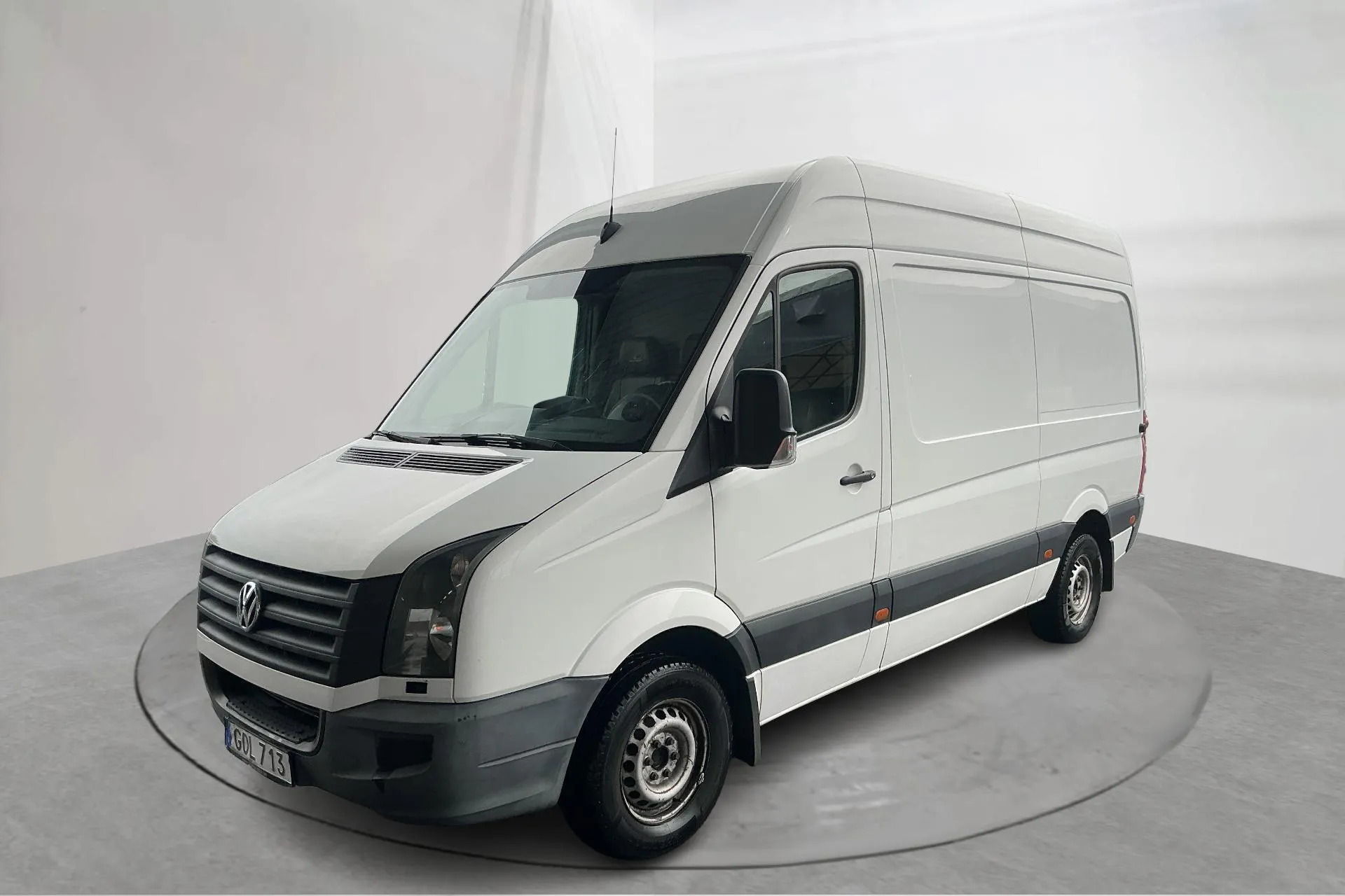 Presentation photo 1 of 14: VW Crafter 35 2.0 TDI Skåp (109hk) - 114 660 km - Manual - white - 2015