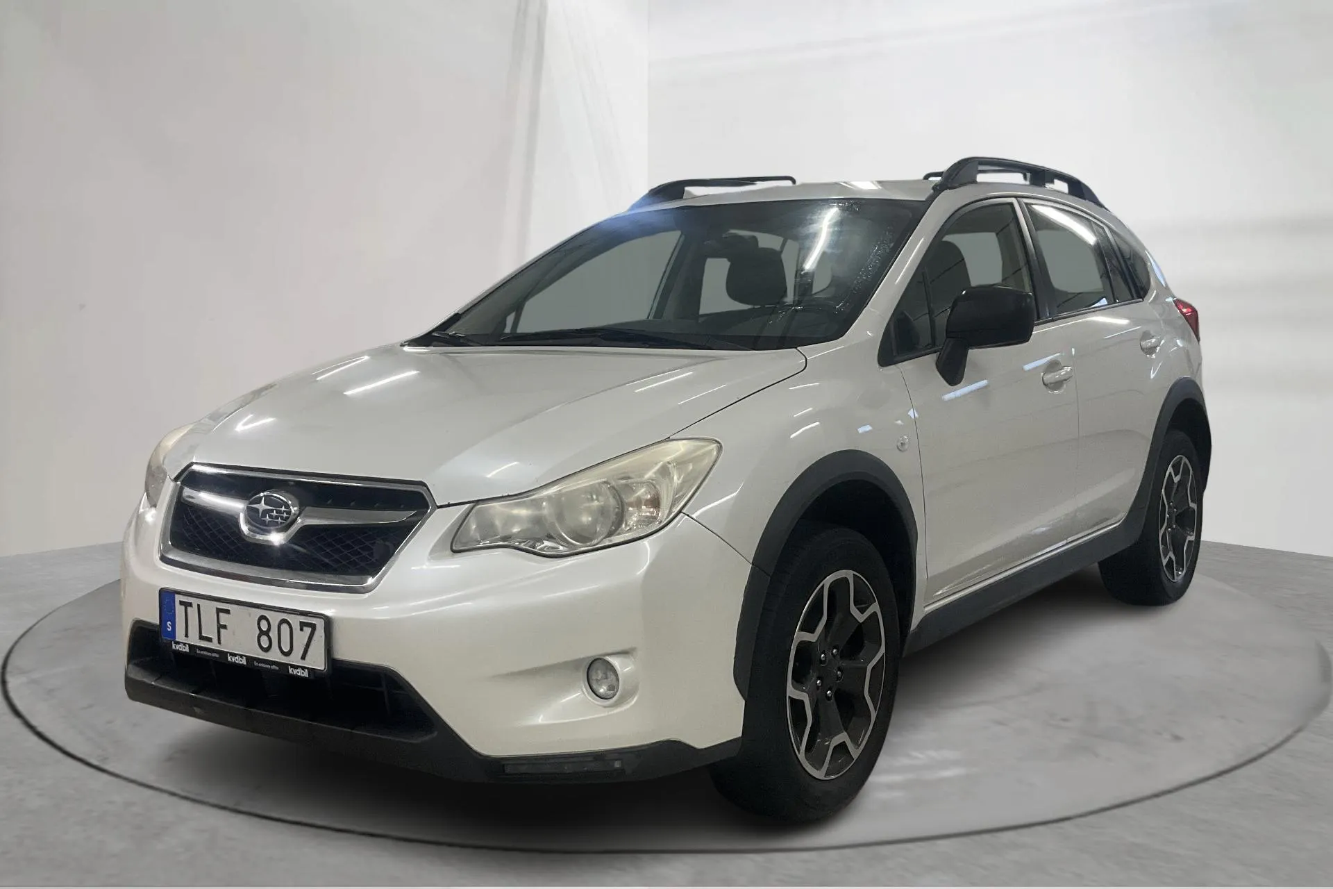Presentationsfoto 1 av 16: Subaru XV 2.0i (150hk) - 21 195 mil - Automat - vit - 2013