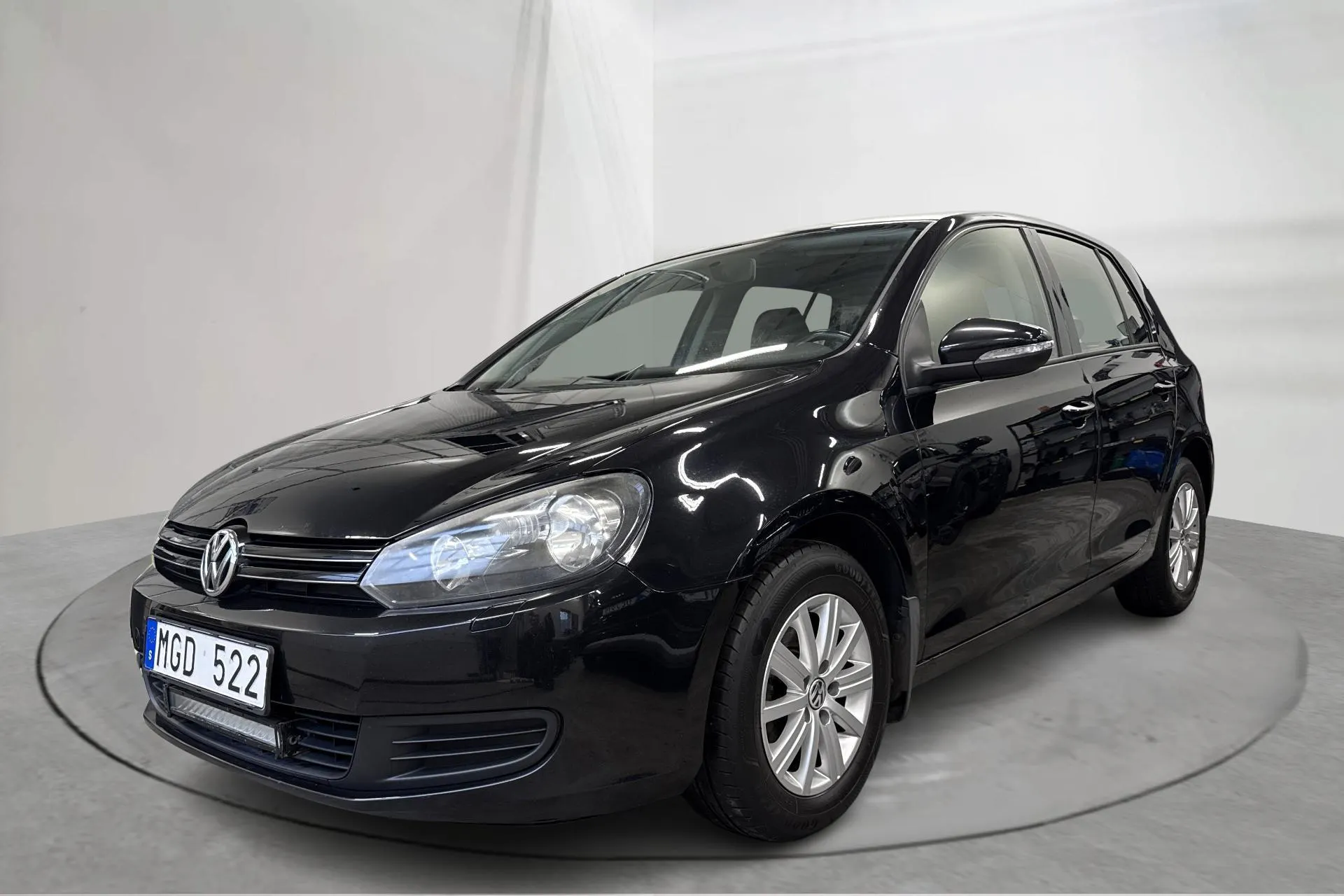 Presentation photo 1 of 13: VW Golf VI 1.6 TDI BlueMotion Technology 5dr (105hk) - 145 290 km - Manual - black - 2012