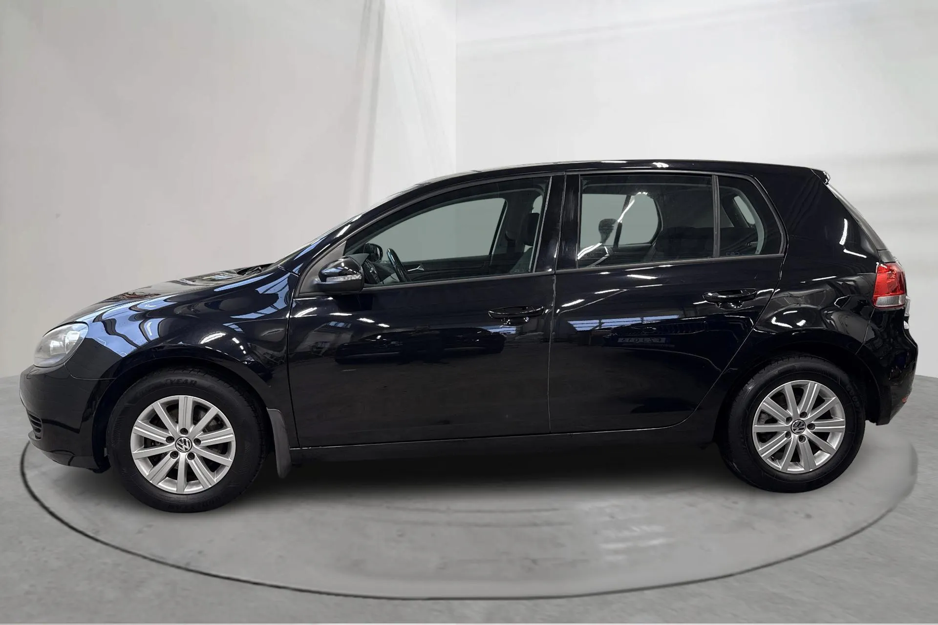 Presentation photo 2 of 13: VW Golf VI 1.6 TDI BlueMotion Technology 5dr (105hk) - 145 290 km - Manual - black - 2012