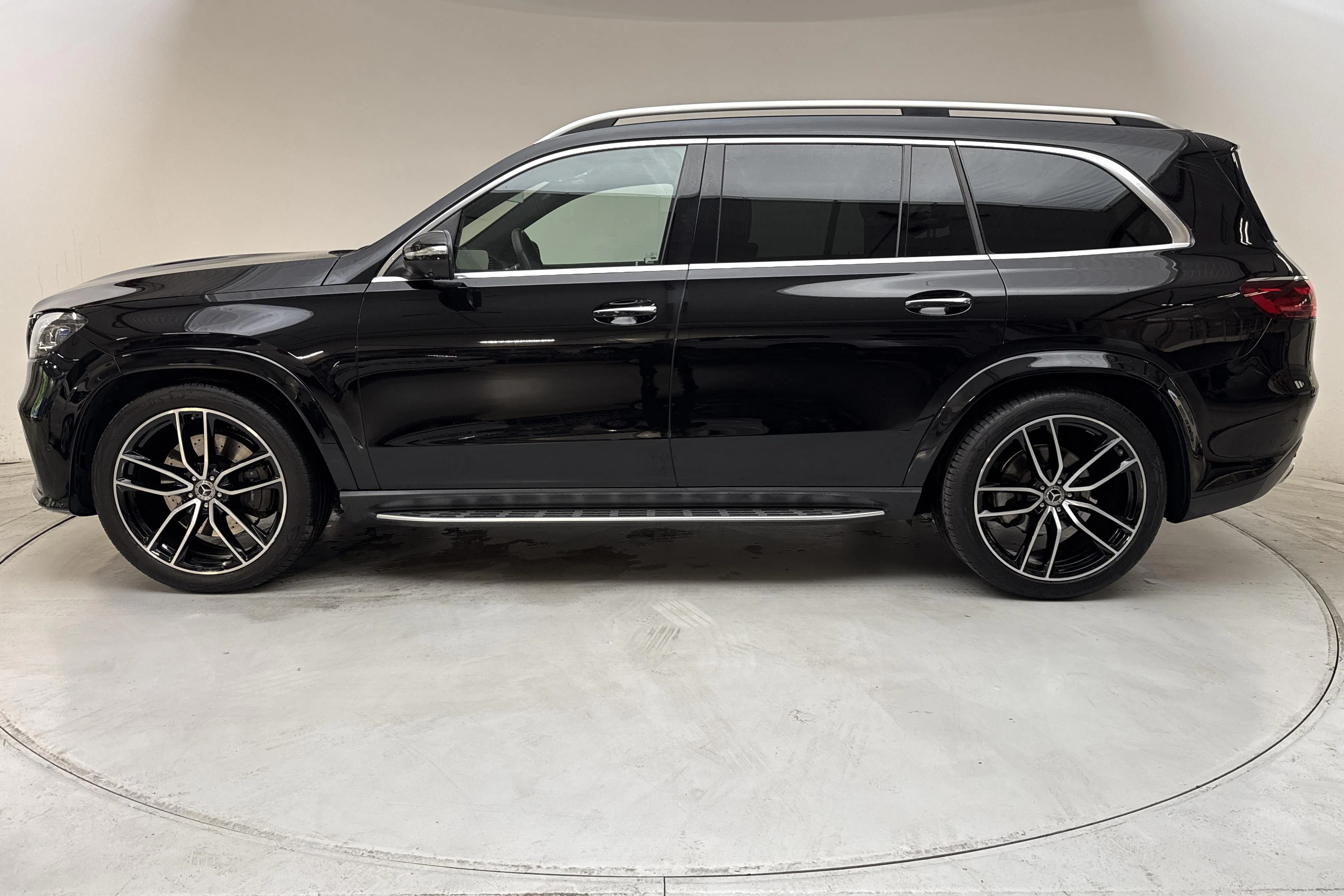 Presentationsfoto 2 av 18: Mercedes GLS 450 d 4MATIC X167 (367hk) - 3 498 mil - Automat - svart - 2025
