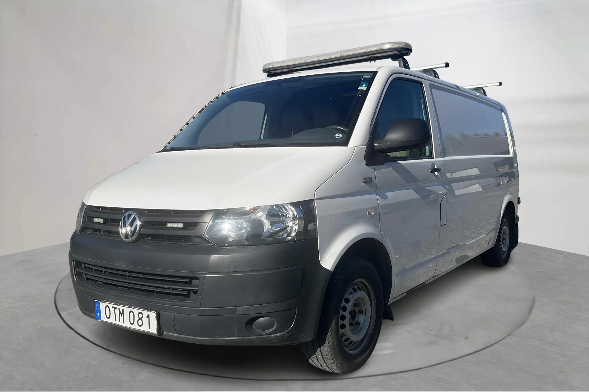 Presentationsfoto 1 av 16: VW Transporter T5 2.0 TDI (140hk) - 7 422 mil - Automat - vit - 2015