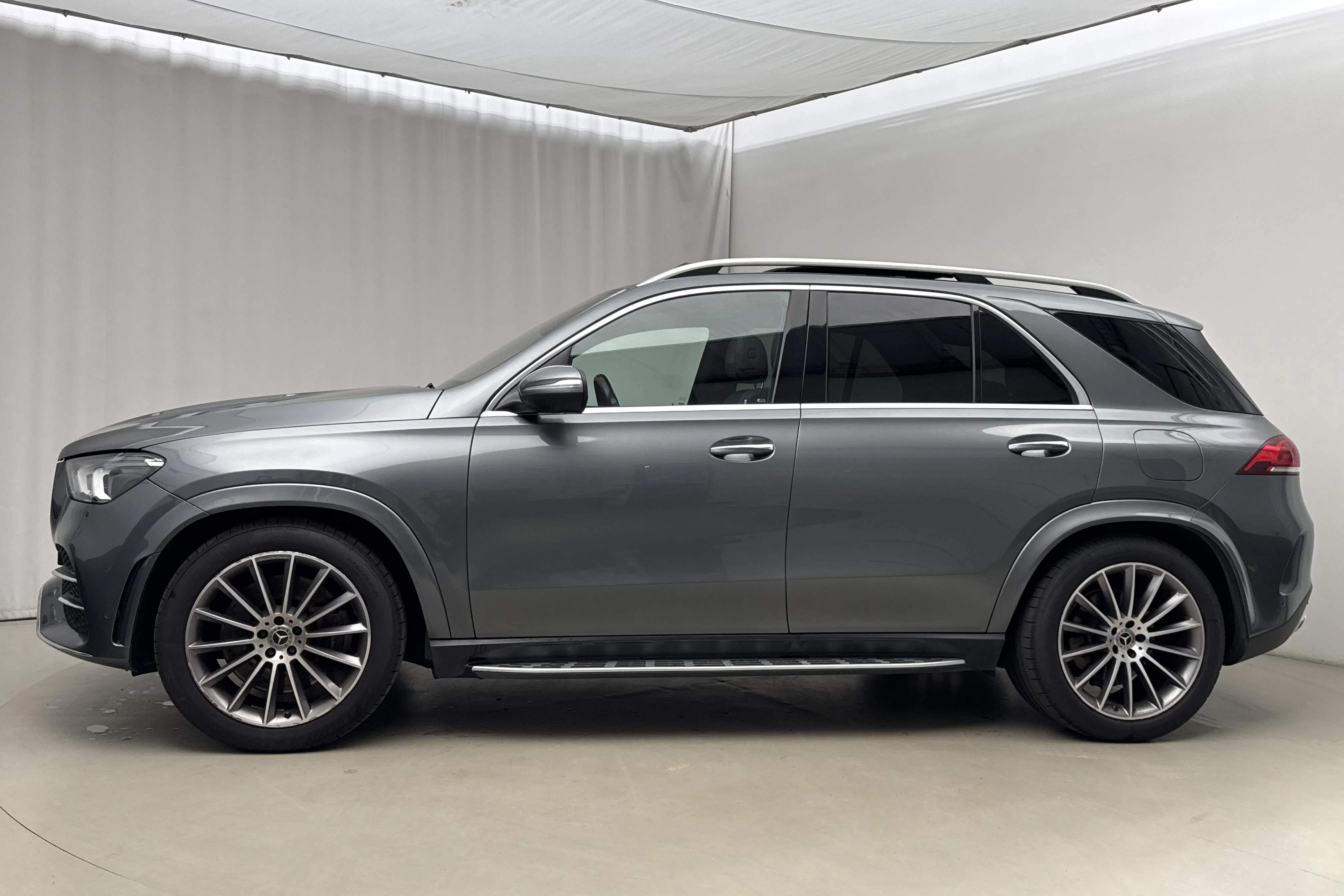 Presentation photo 2 of 24: Mercedes GLE 350 de 4MATIC V167 (306hk) - 161 910 km - Automatic - gray - 2022