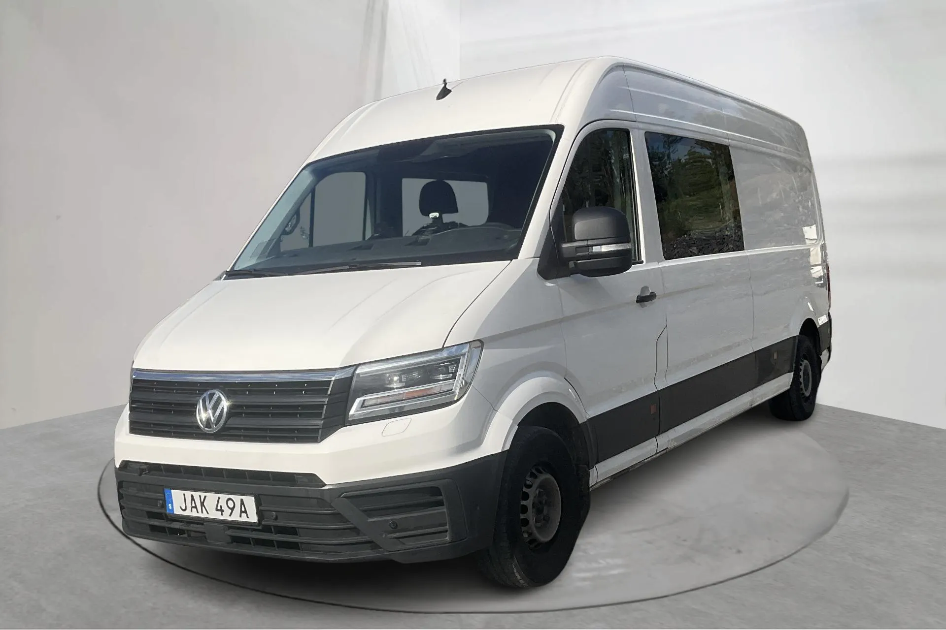 Presentationsfoto 1 av 14: VW Crafter 35 2.0 TDI Skåp (177hk) - 22 176 mil - Automat - vit - 2020