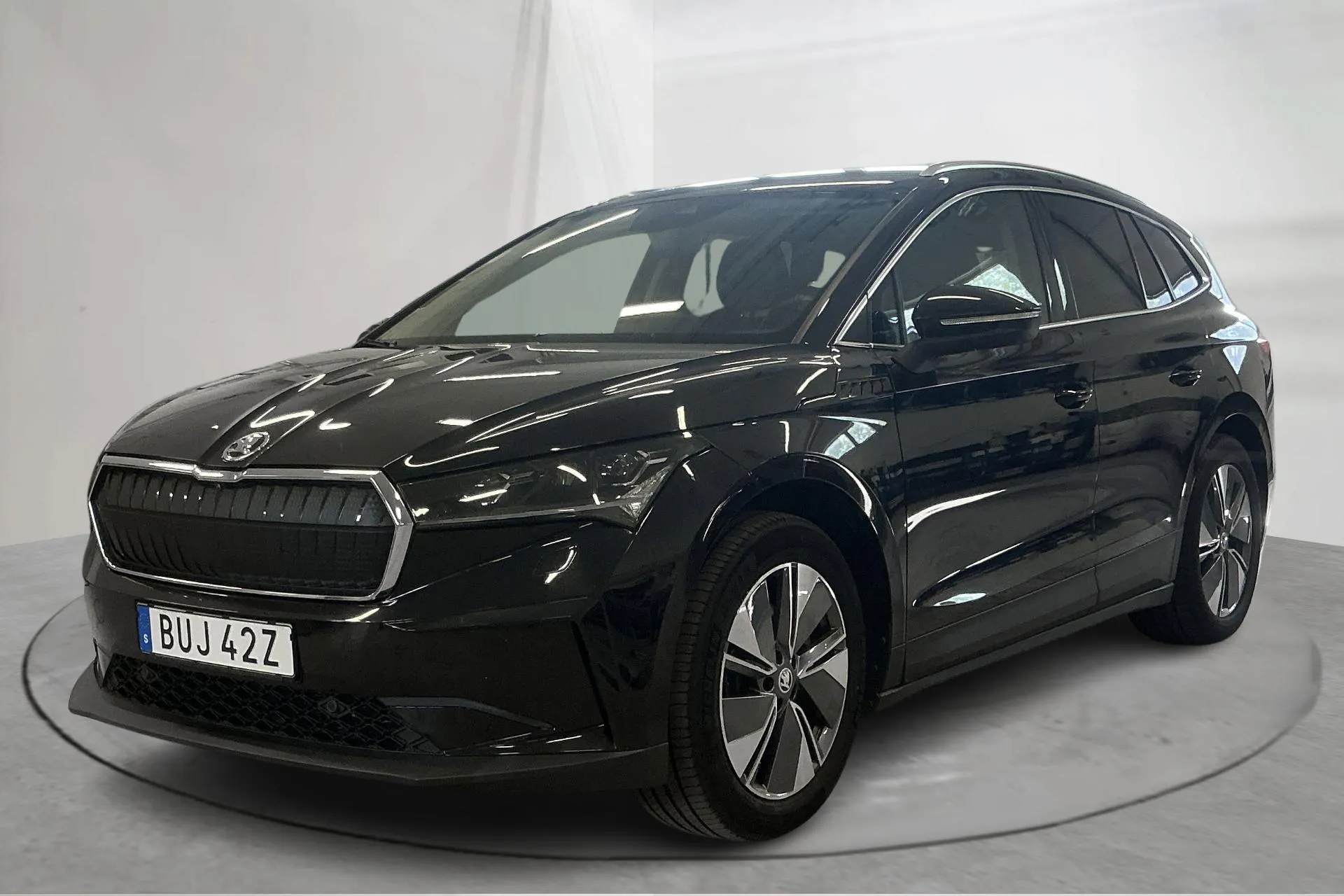 Presentationsfoto 1 av 21: Skoda Enyaq iV 80 (204hk) - 14 165 mil - Automat - svart - 2021