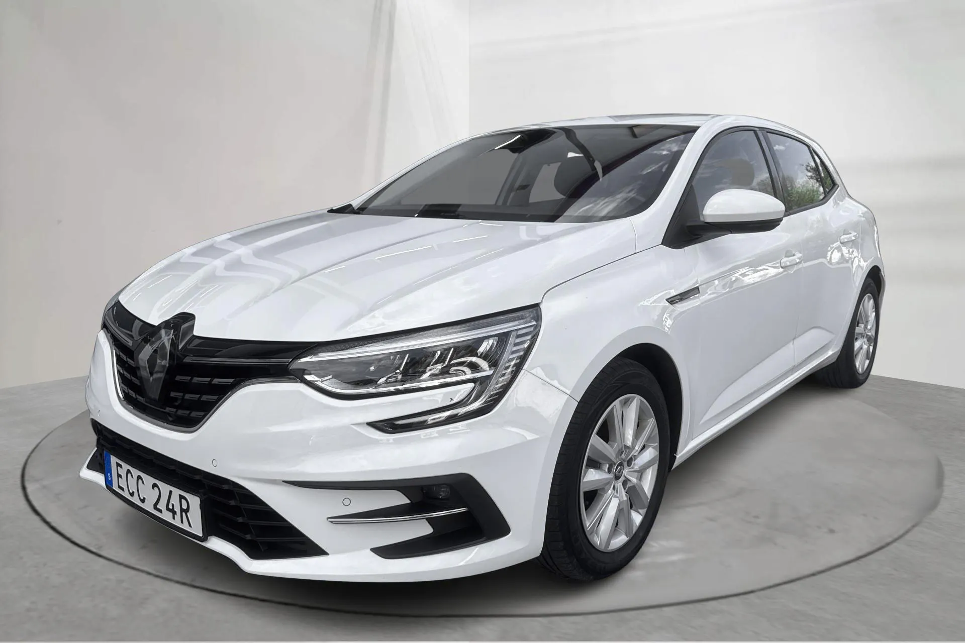 Presentationsfoto 1 av 13: Renault Mégane 1.5 dCi 5dr (115hk) - 8 572 mil - Automat - vit - 2023