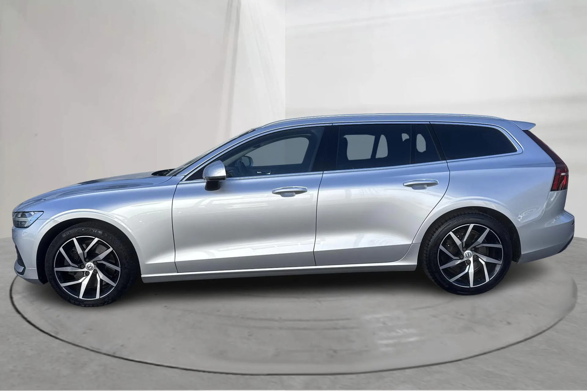 Presentation photo 2 of 16: Volvo V60 T5 (250hk) - 168 040 km - Automatic - silver - 2019