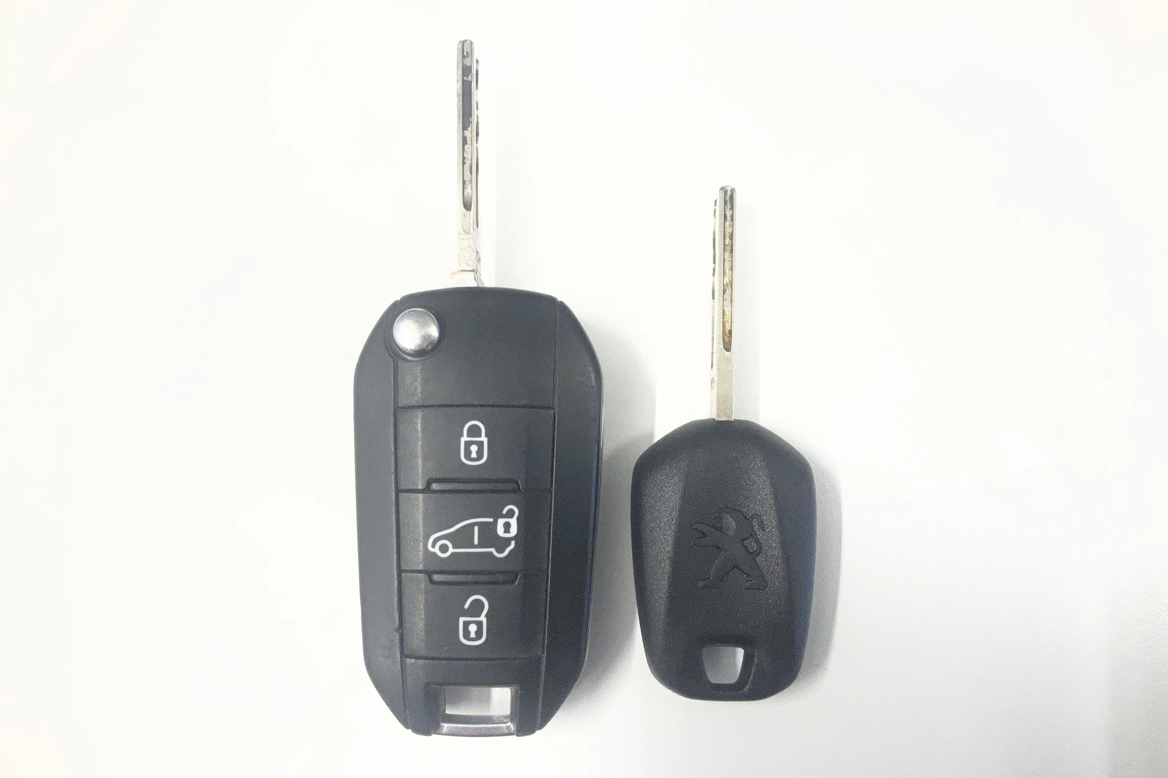 Presentation photo 12 of 12: Peugeot Partner 1.5 HDI Skåp (130hk) - 176 890 km - Automatic - white - 2019