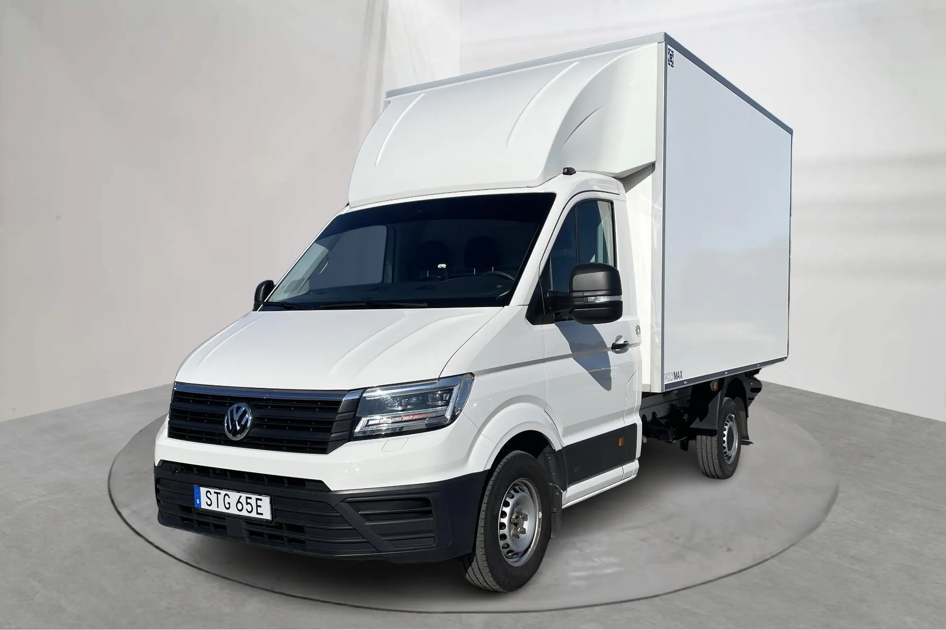 Presentationsfoto 1 av 22: VW Crafter 35 2.0 TDI Volymskåp (177hk) - 10 987 mil - Automat - vit - 2019