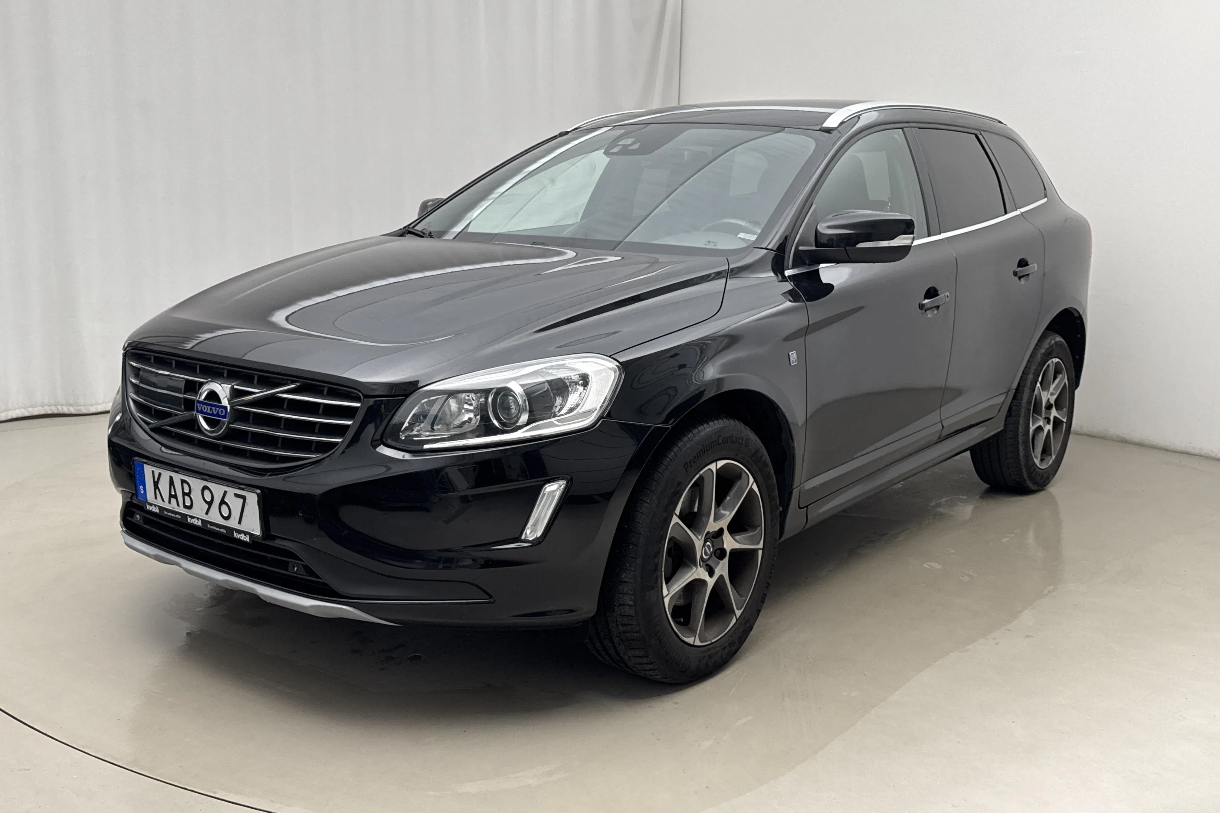 Presentationsfoto 1 av 17: Volvo XC60 D4 2WD (190hk) - 17 722 mil - Automat - svart - 2016
