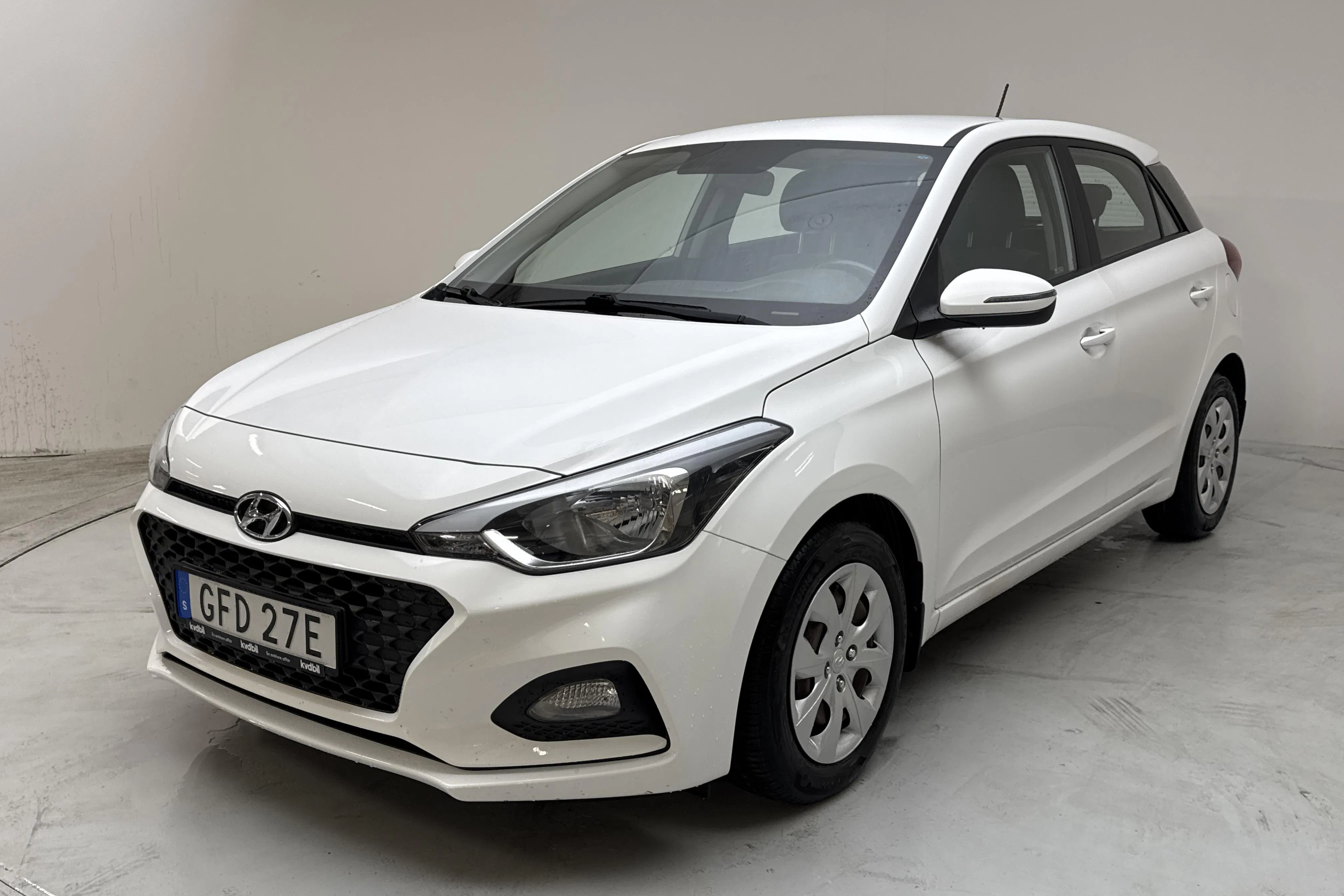 Presentation photo 1 of 12: Hyundai i20 1.0 T-GDi (100hk) - 57 780 km - Automatic - white - 2020