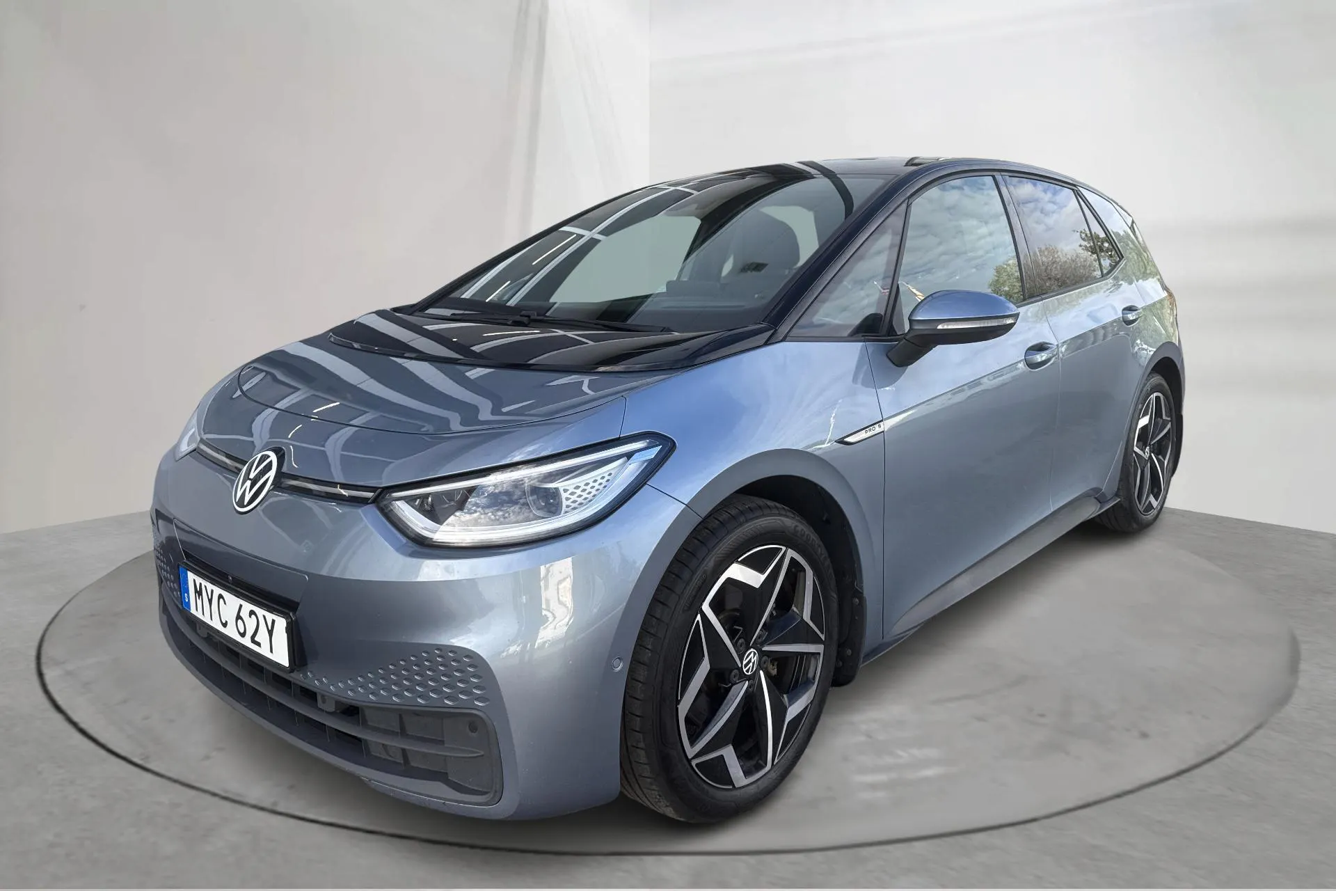 Presentationsfoto 1 av 17: VW ID.3 77kWh (204hk) - 16 714 mil - Automat - blå - 2022